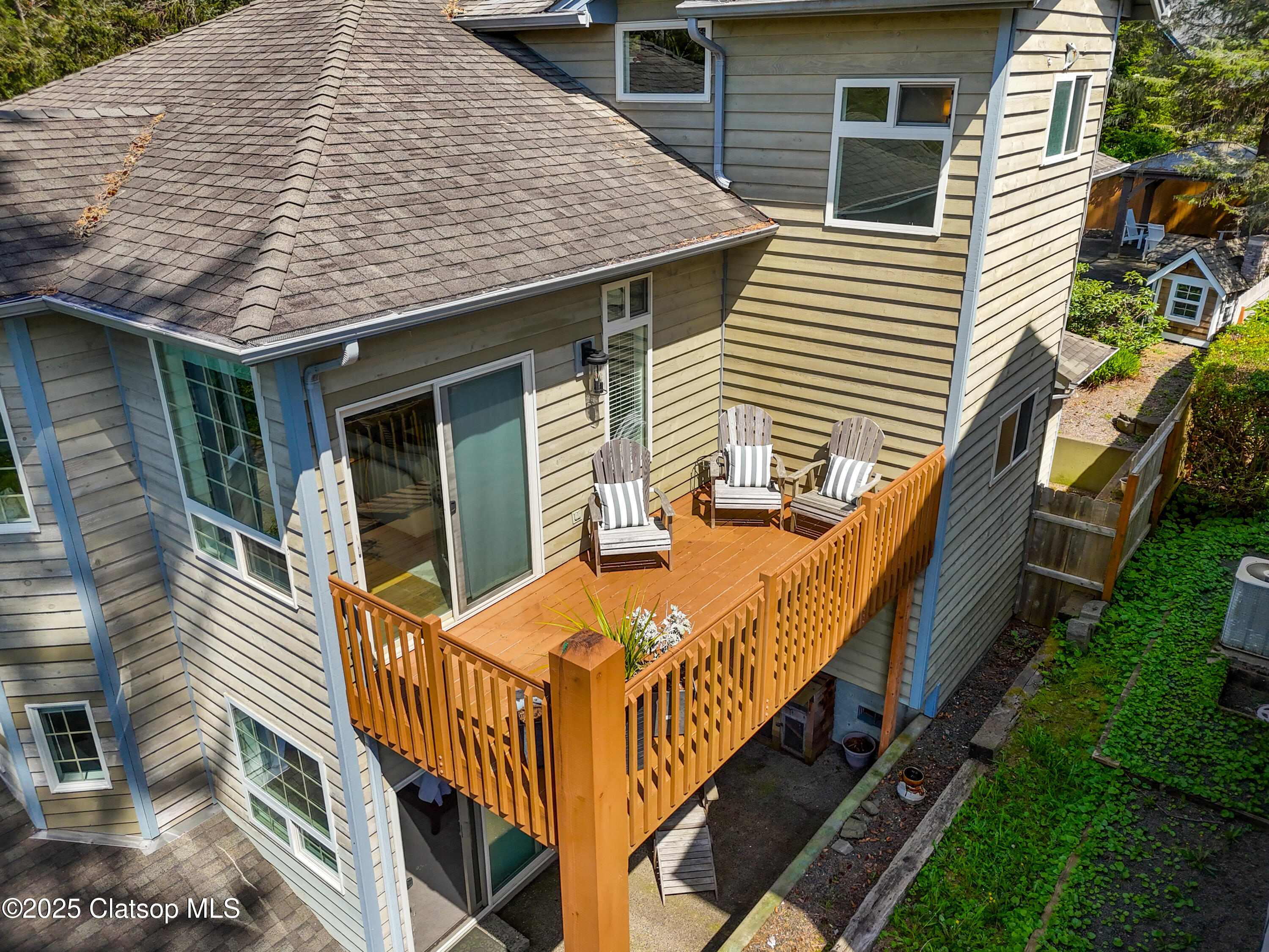 571 Antler Road Property Photo 7