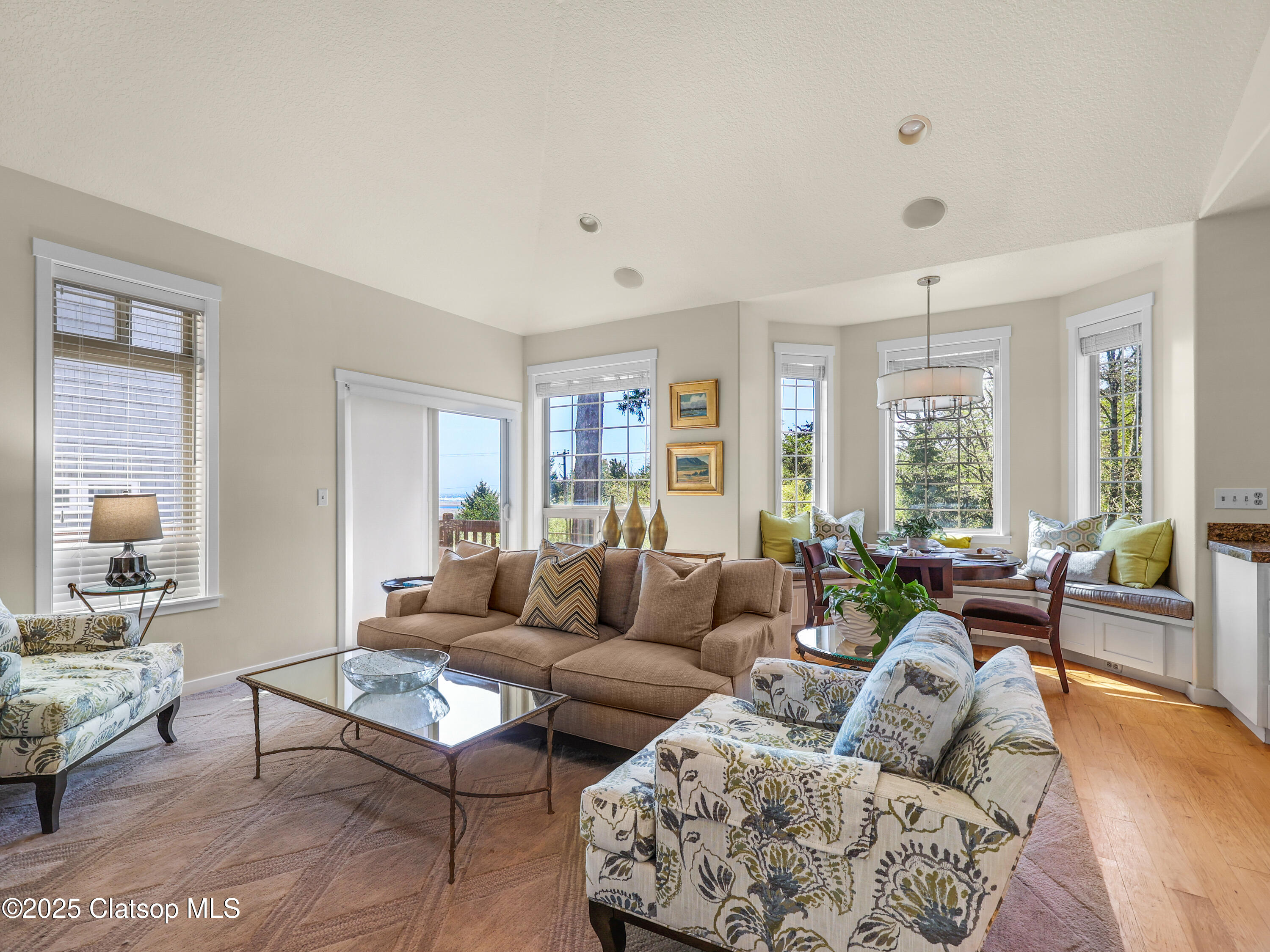 571 Antler Road Property Photo 11