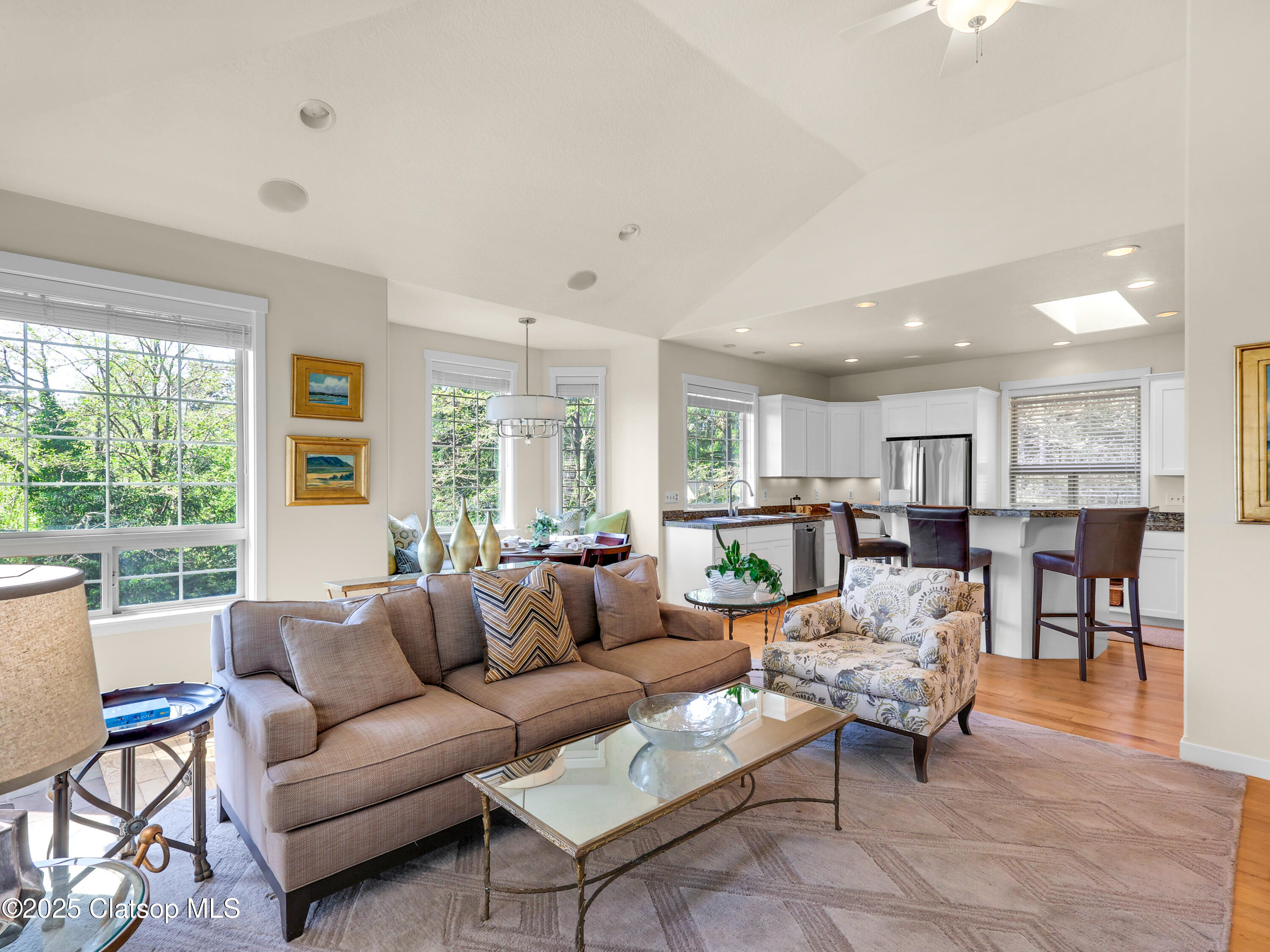 571 Antler Road Property Photo 12