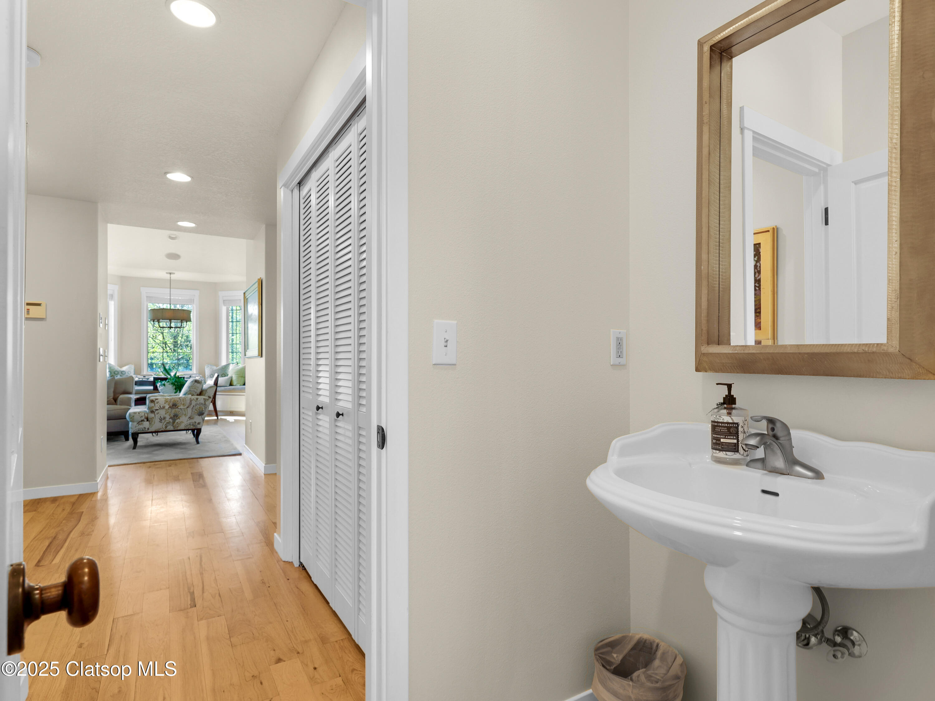 571 Antler Road Property Photo 30