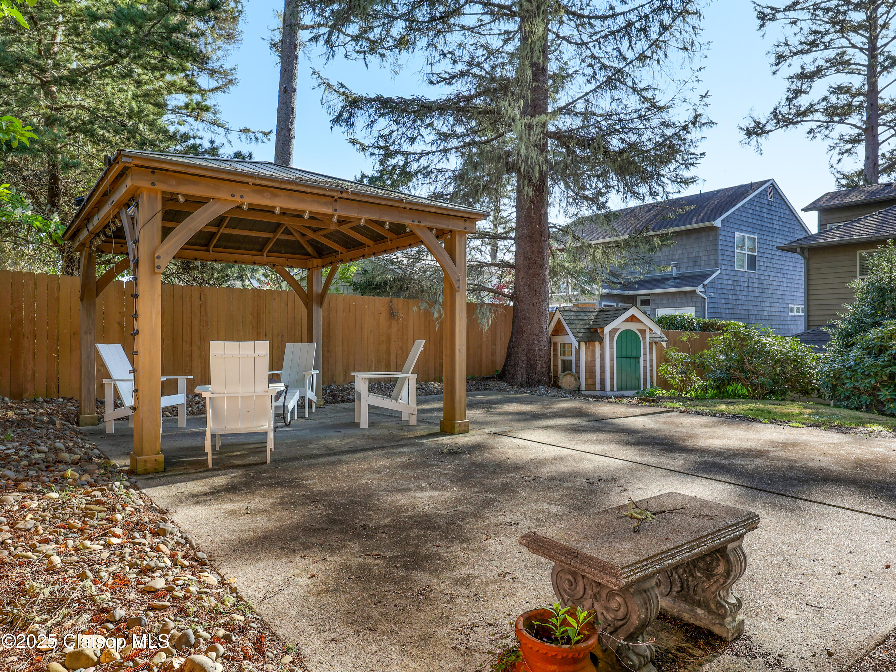 571 Antler Road Property Photo 45
