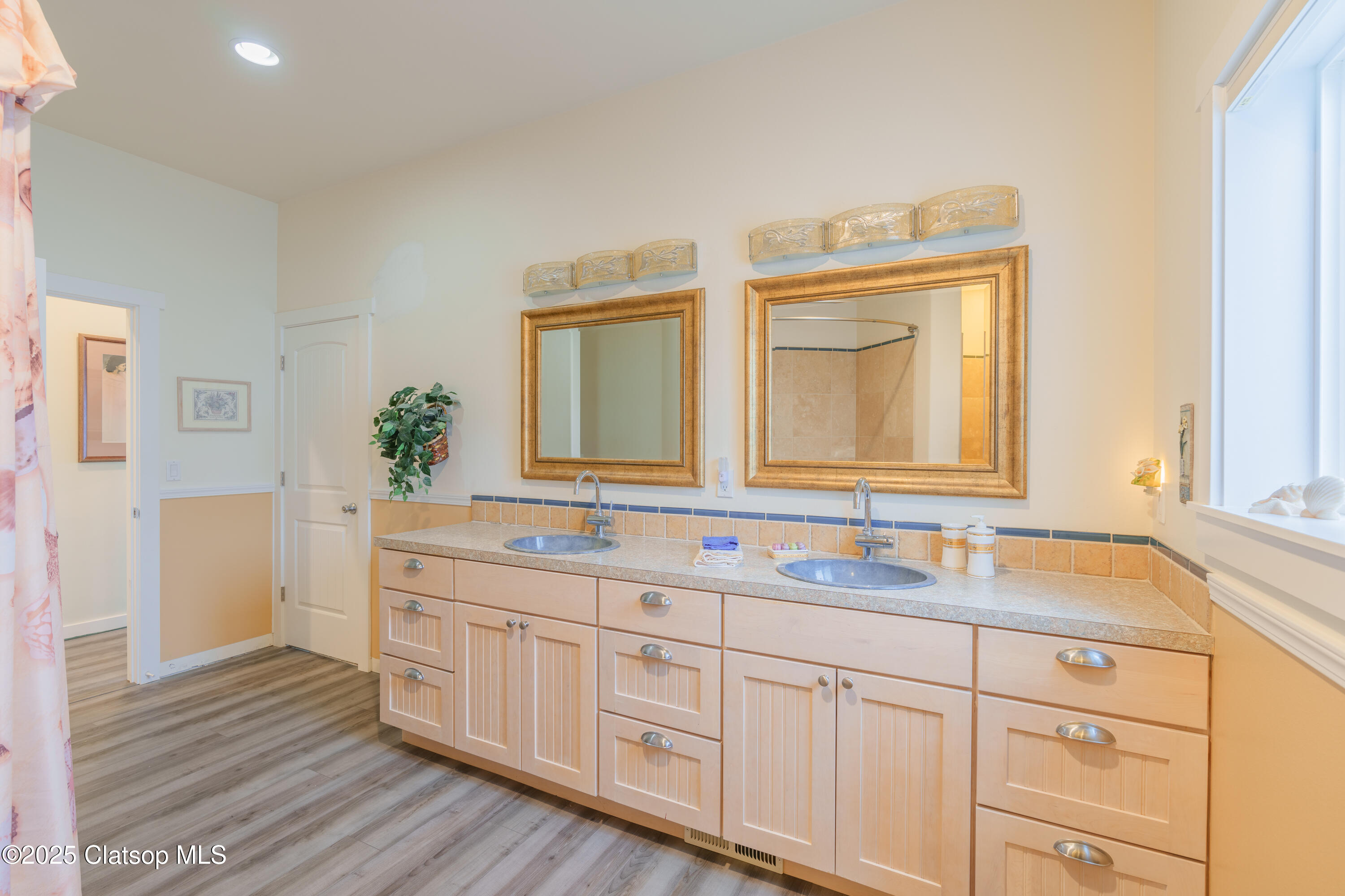 3180 Sunset Boulevard Property Photo 47