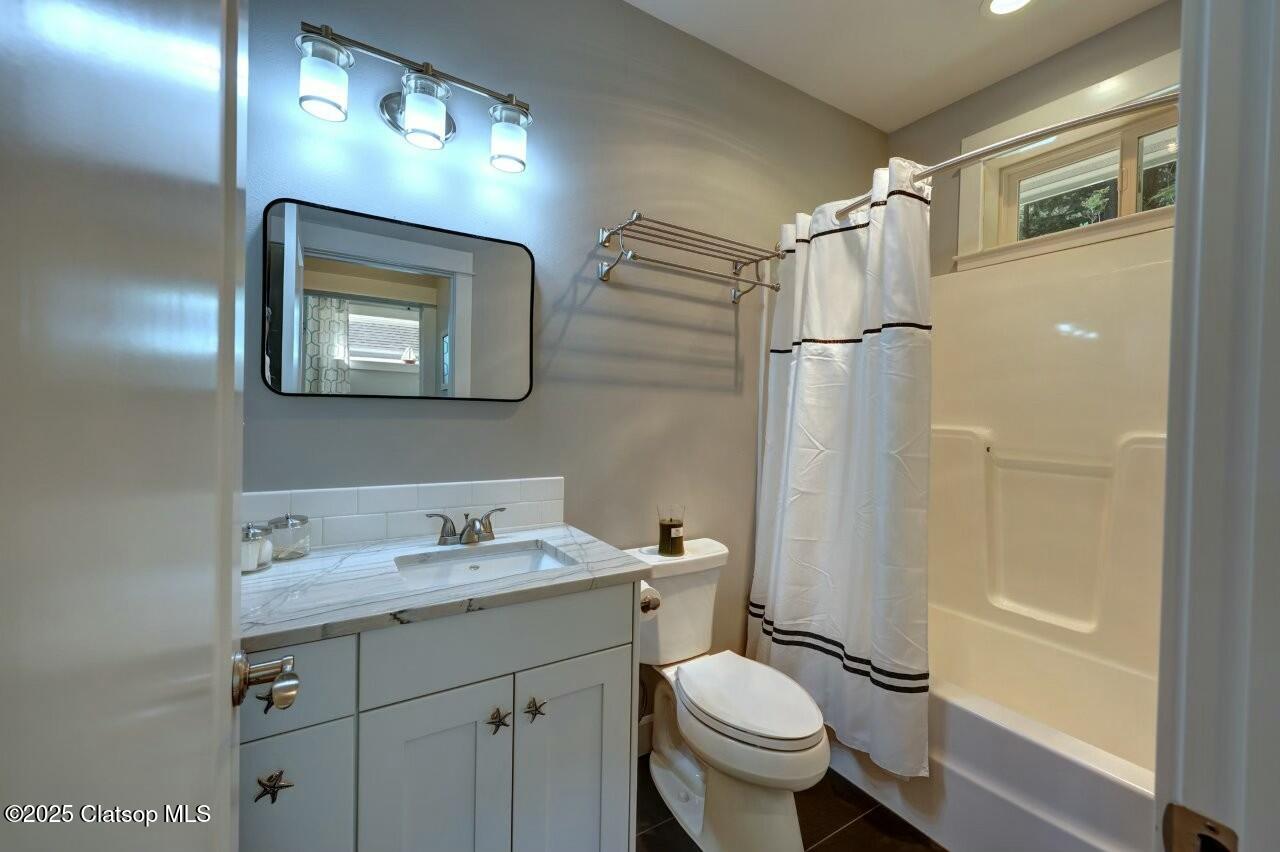 302 S Quadrant Street Property Photo 14