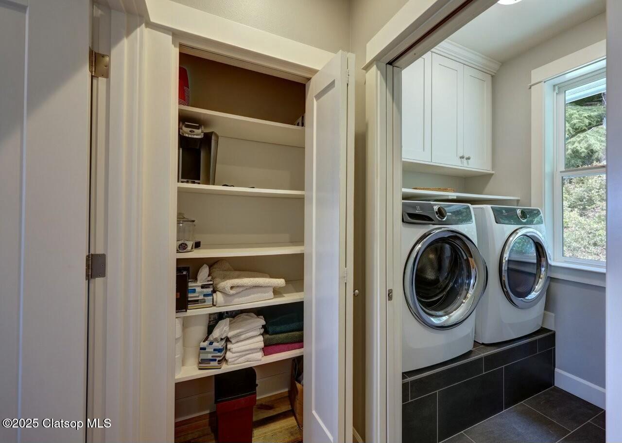 302 S Quadrant Street Property Photo 17