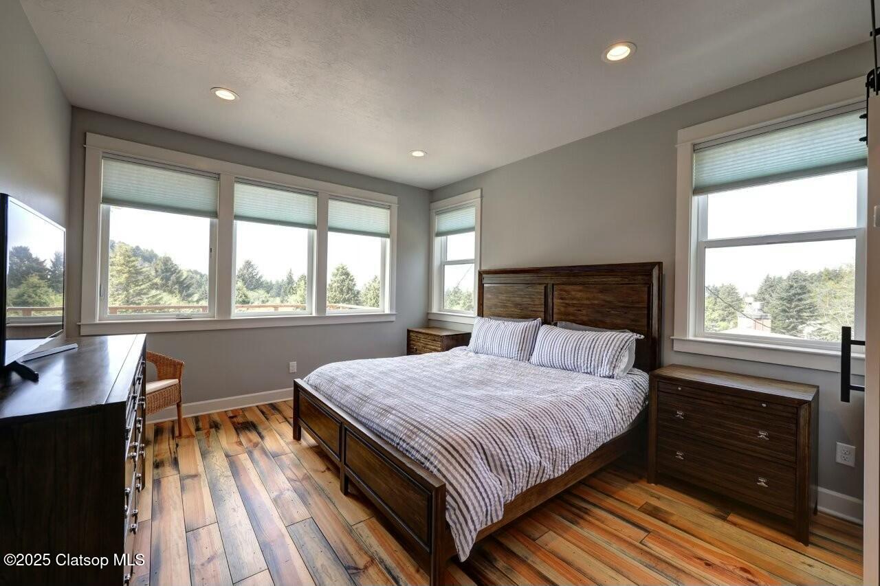 302 S Quadrant Street Property Photo 18