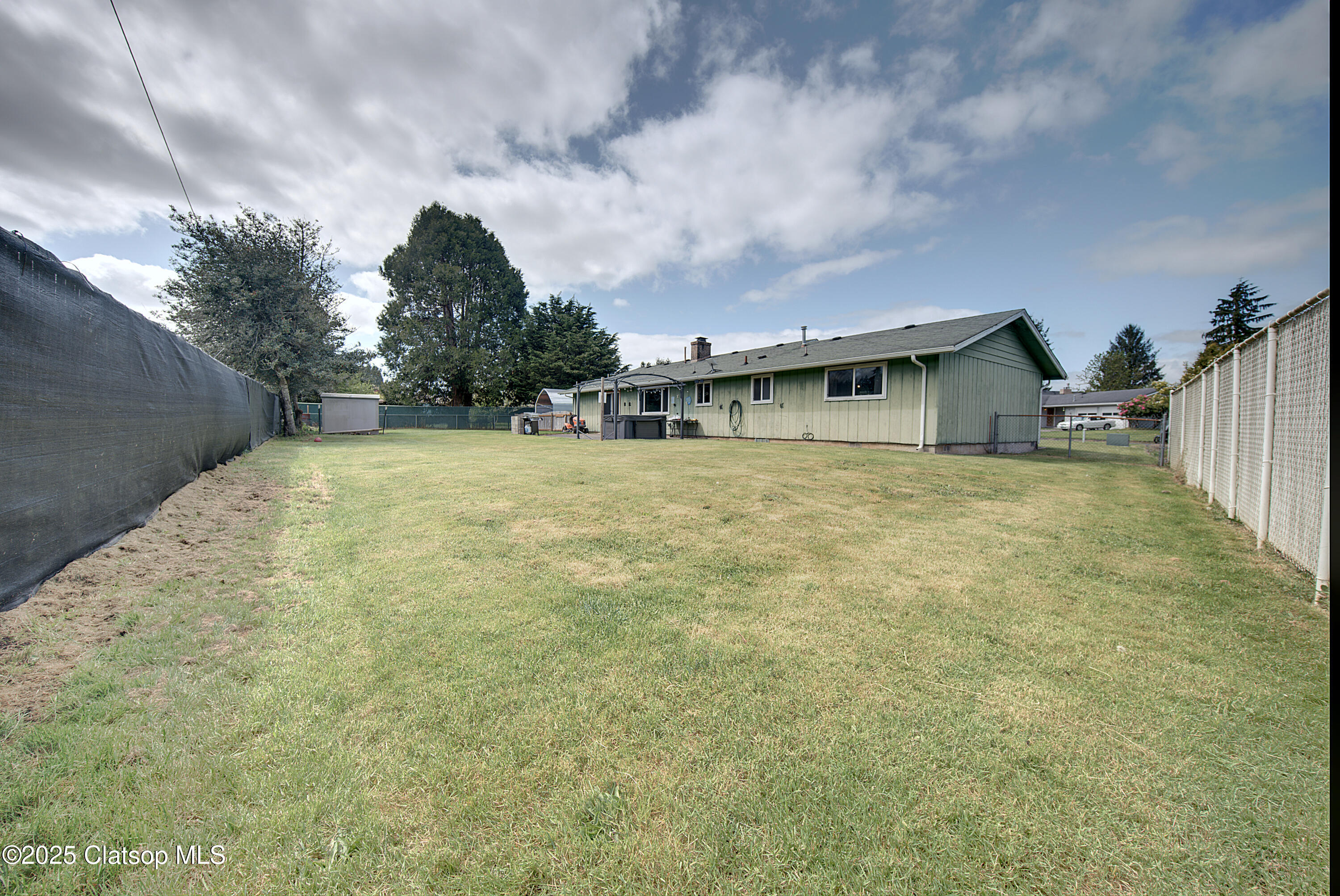 92700 Holly Road Property Photo 5