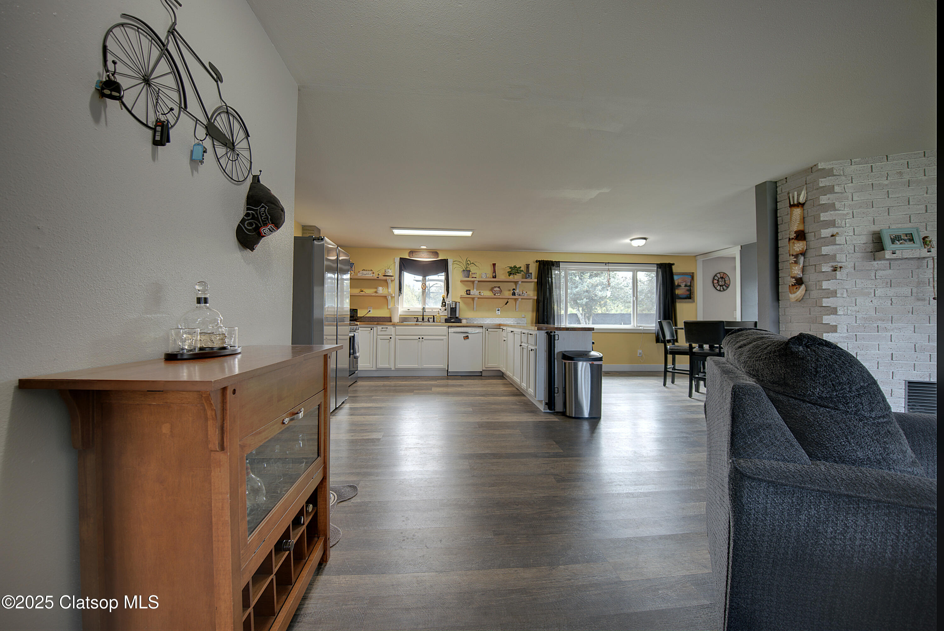92700 Holly Road Property Photo 11