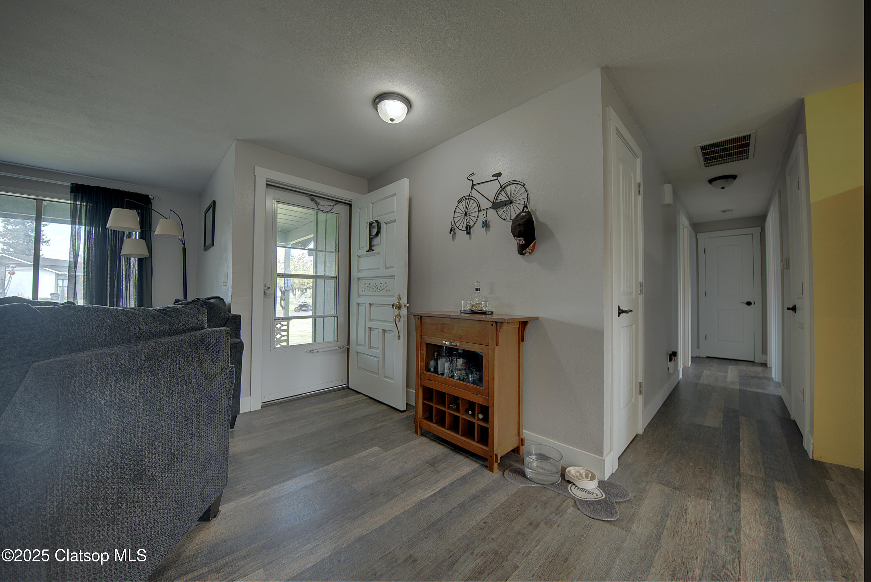 92700 Holly Road Property Photo 12