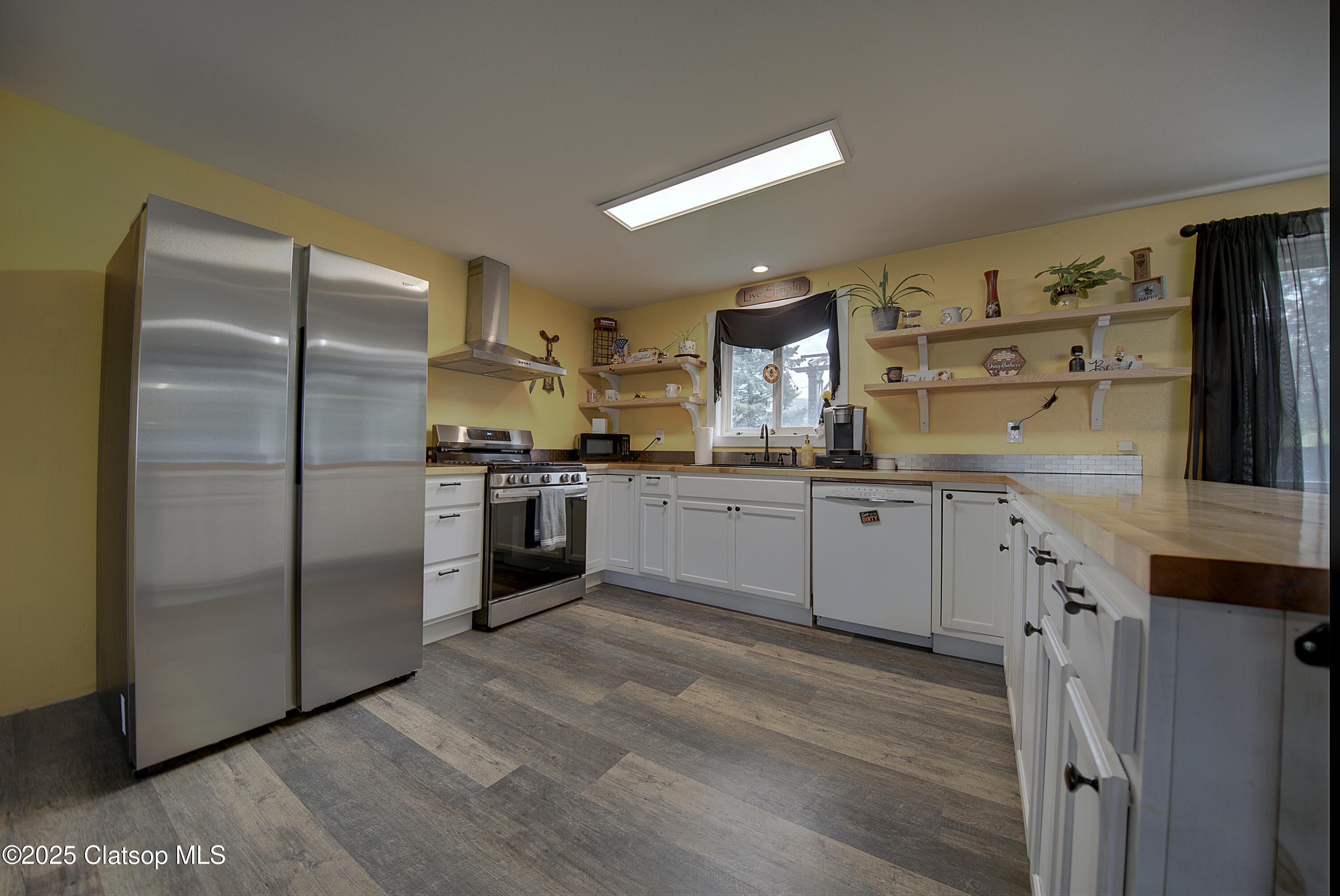 92700 Holly Road Property Photo 32