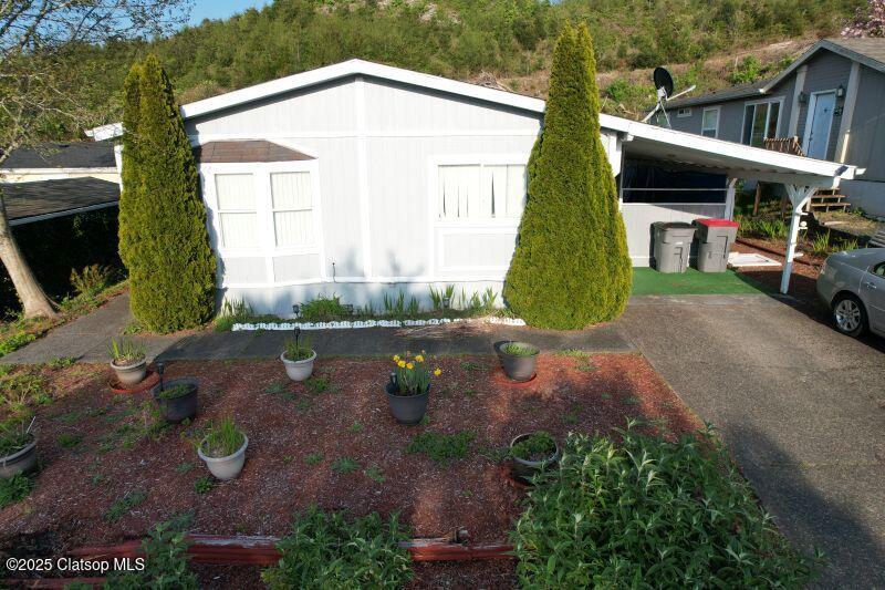 481 Hillside Loop Property Photo 4