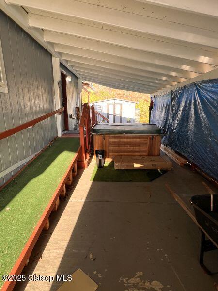 481 Hillside Loop Property Photo 7