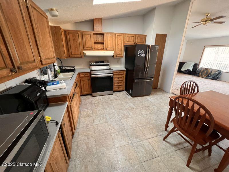 481 Hillside Loop Property Photo 30