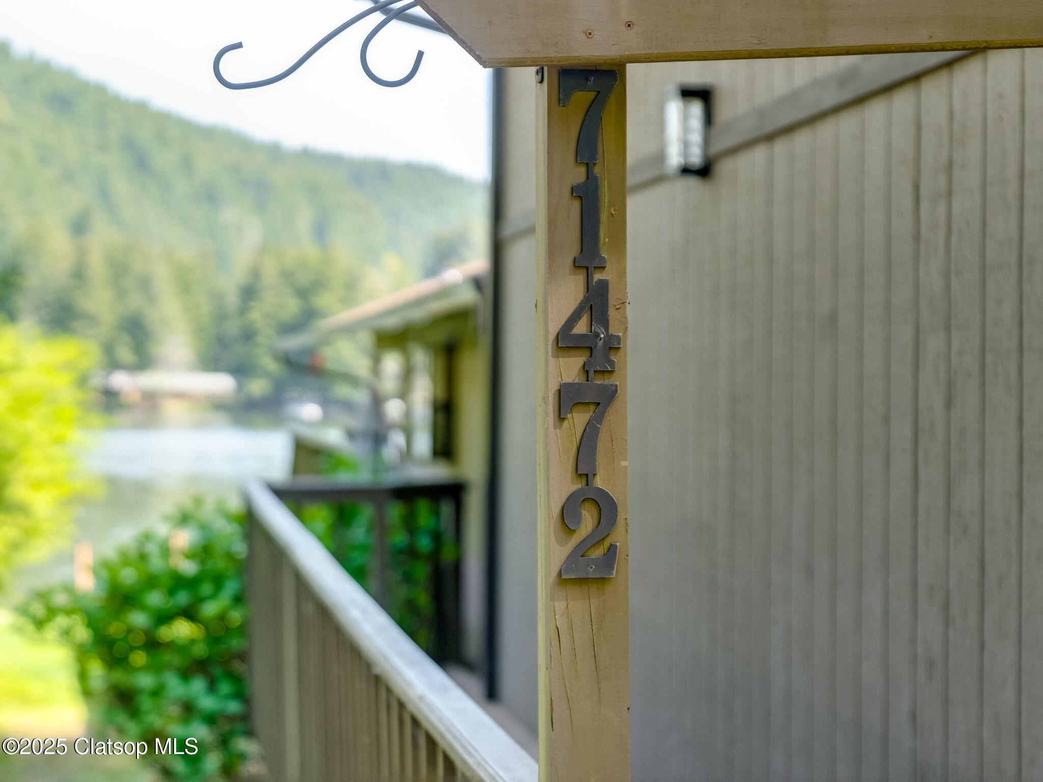 71472 Northshore Drive Property Photo 5