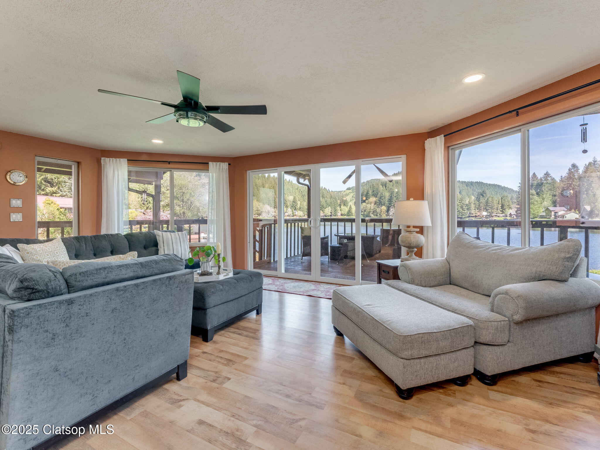 71472 Northshore Drive Property Photo 7