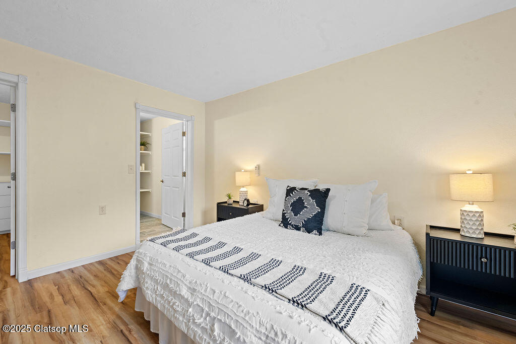 681 Sw Birch Avenue Property Photo 18