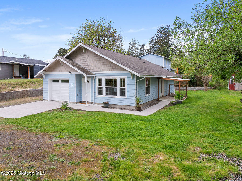 681 Sw Birch Avenue Property Photo 22
