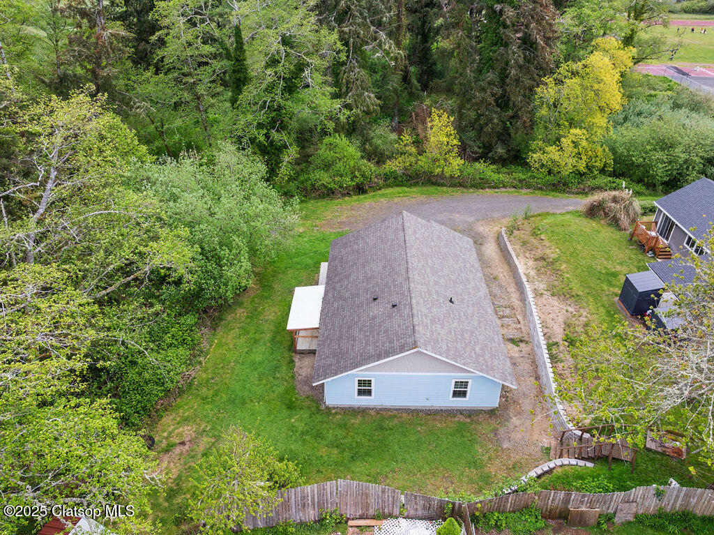 681 Sw Birch Avenue Property Photo 23