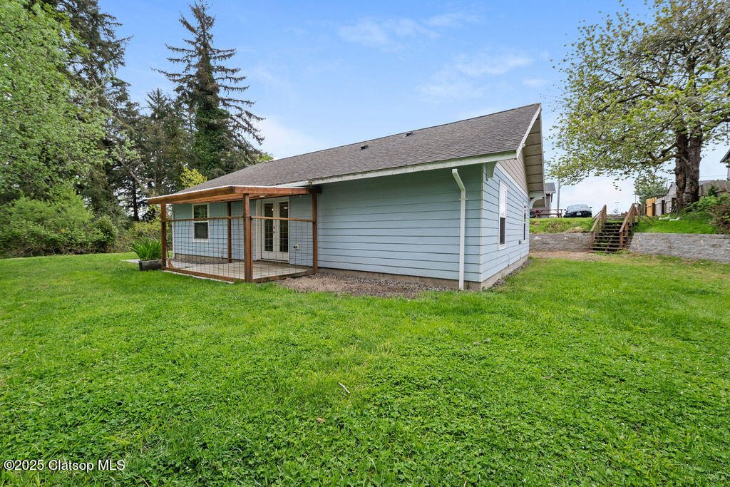 681 Sw Birch Avenue Property Photo 27