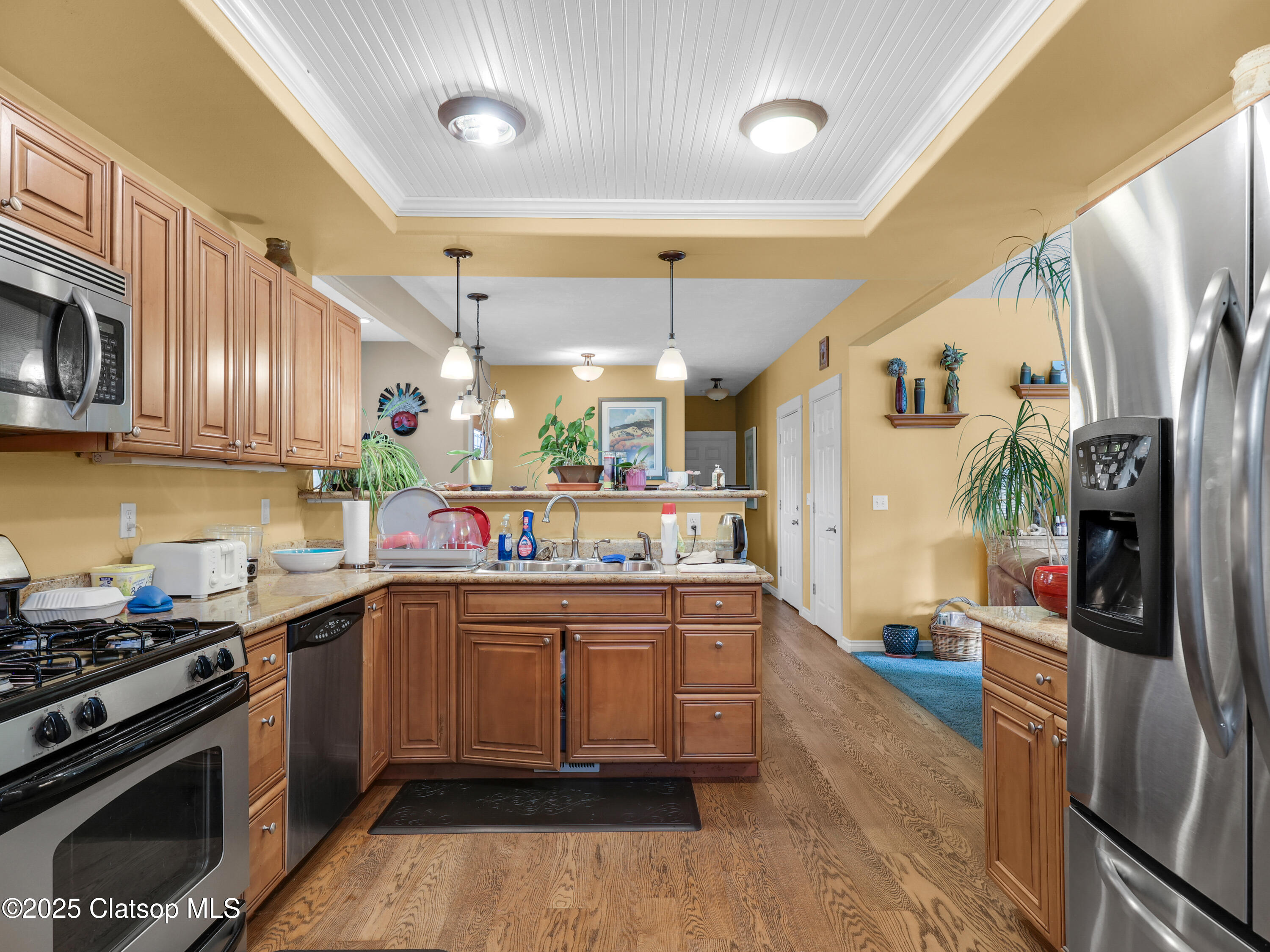 825 Se Skipanon Court Property Photo 18