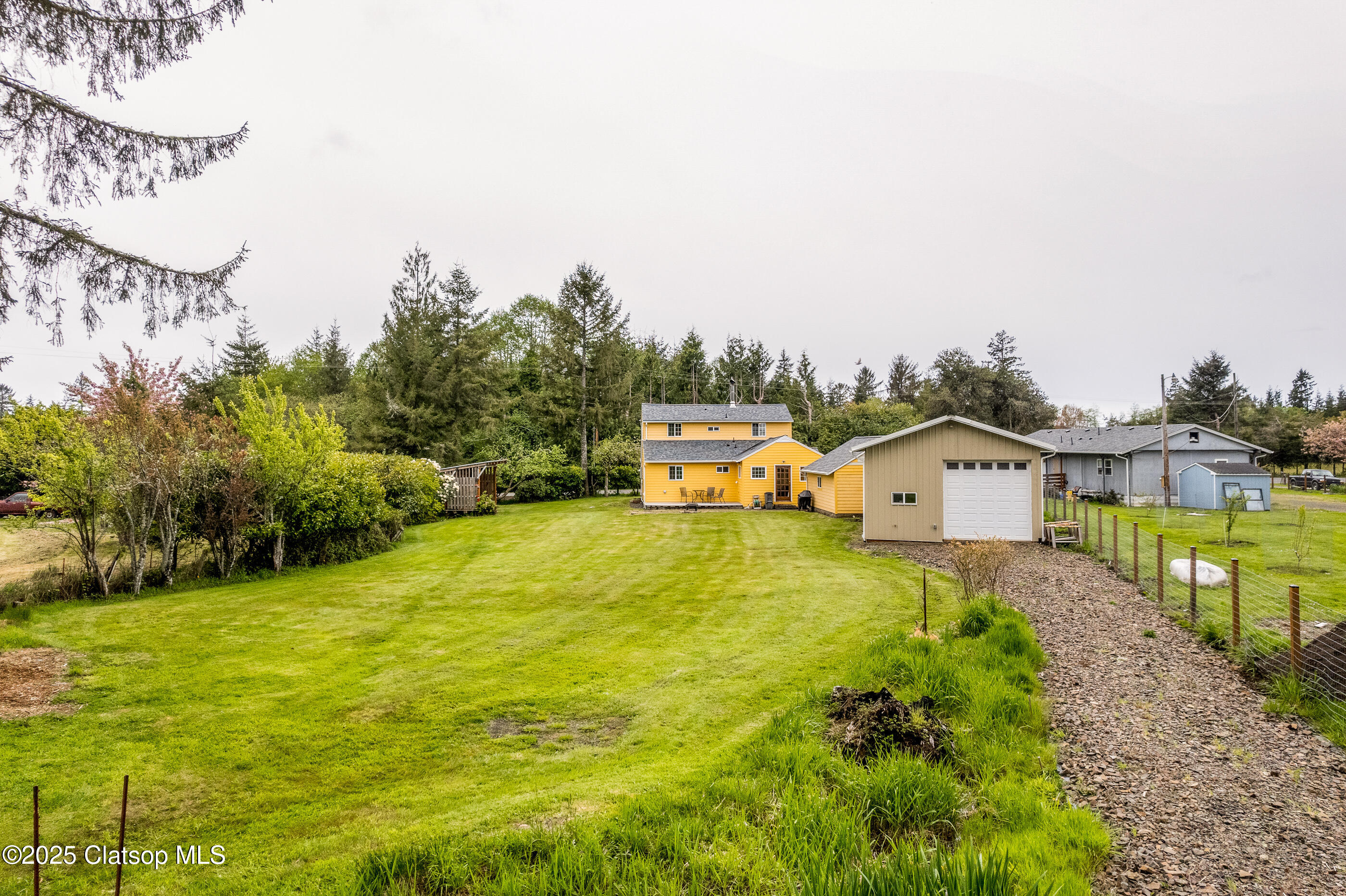 90605 Hwy 202 Property Photo 28