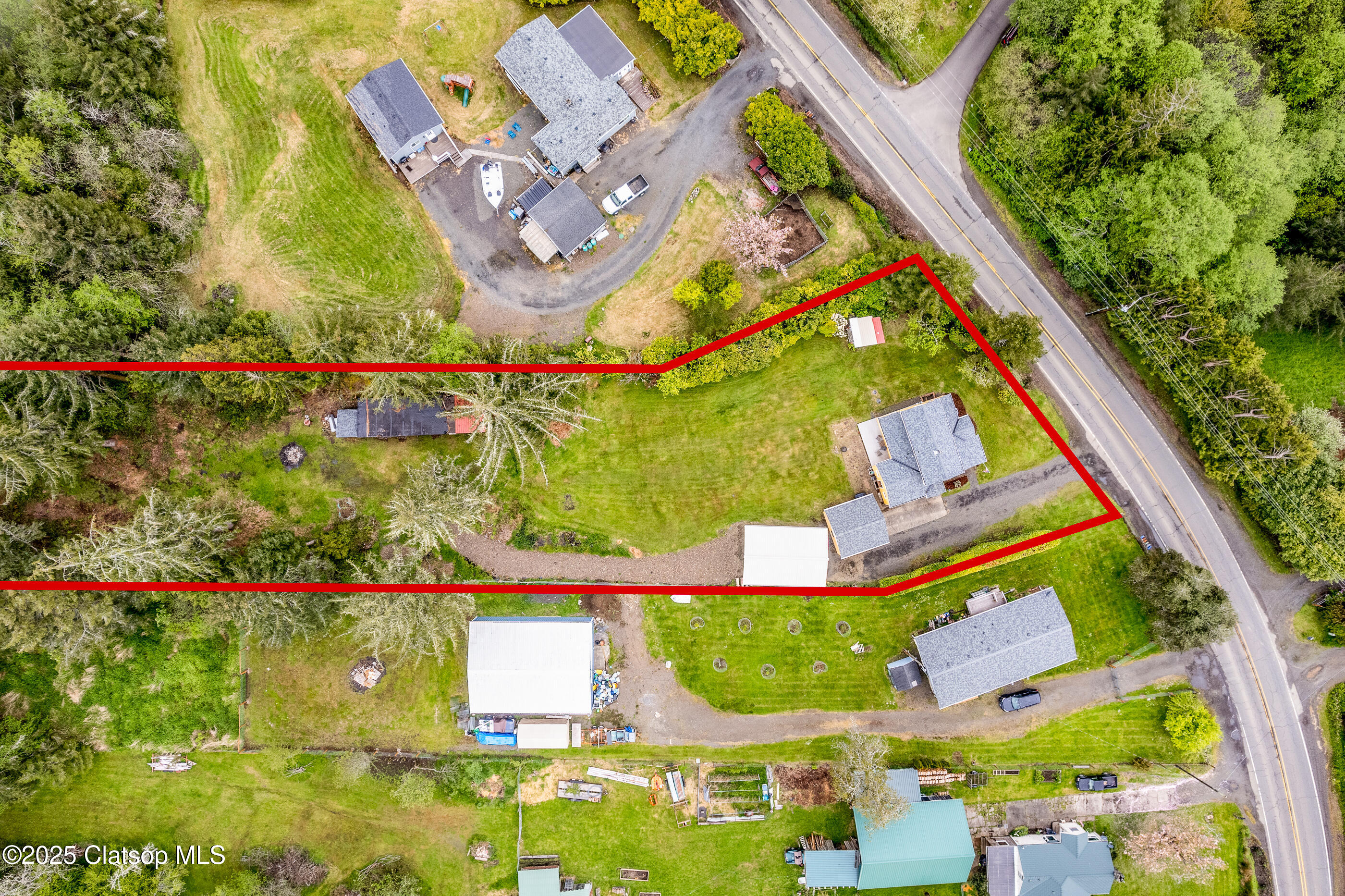 90605 Hwy 202 Property Photo 32