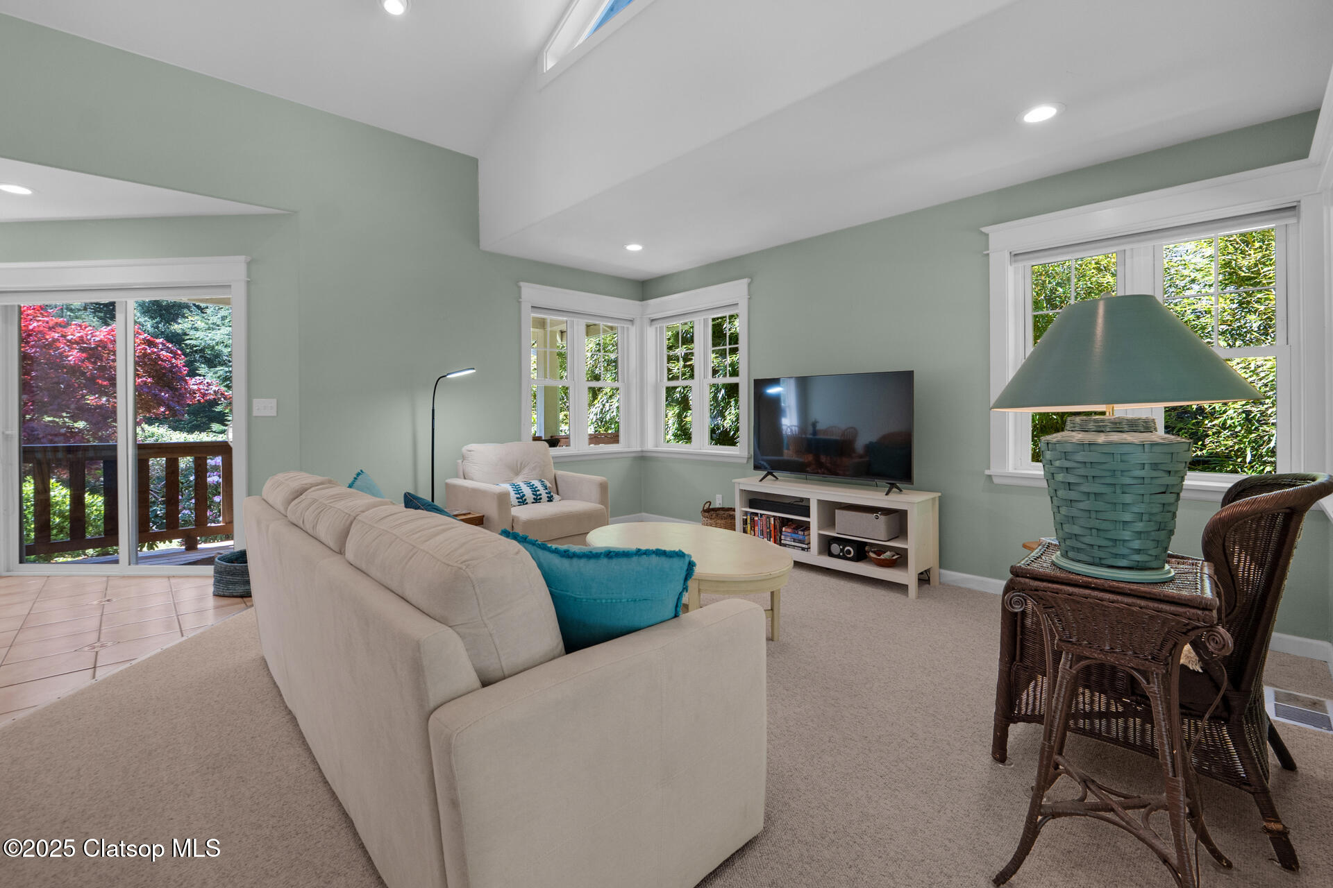 9330 Dewolf Road Property Photo 7
