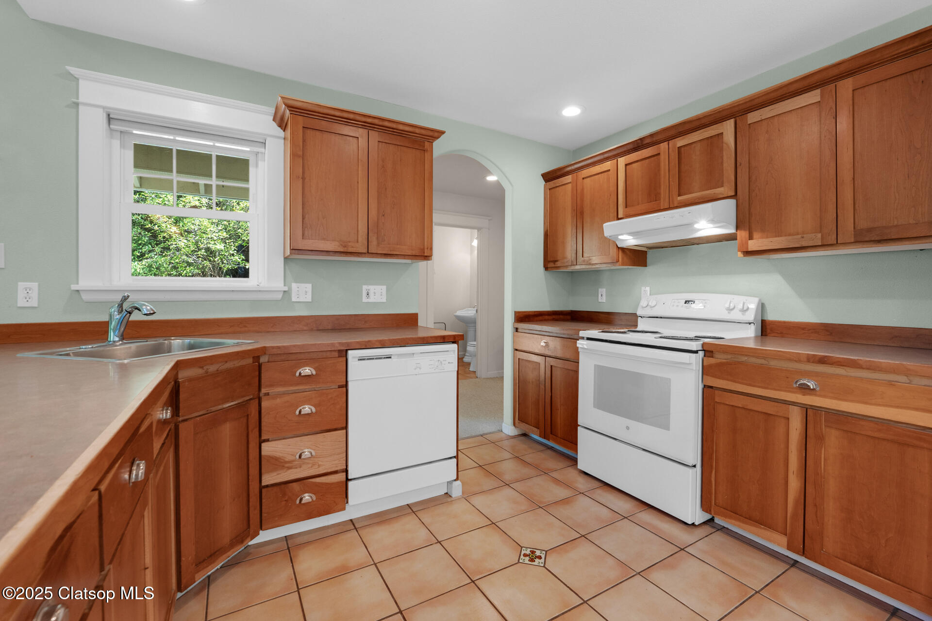 9330 Dewolf Road Property Photo 11