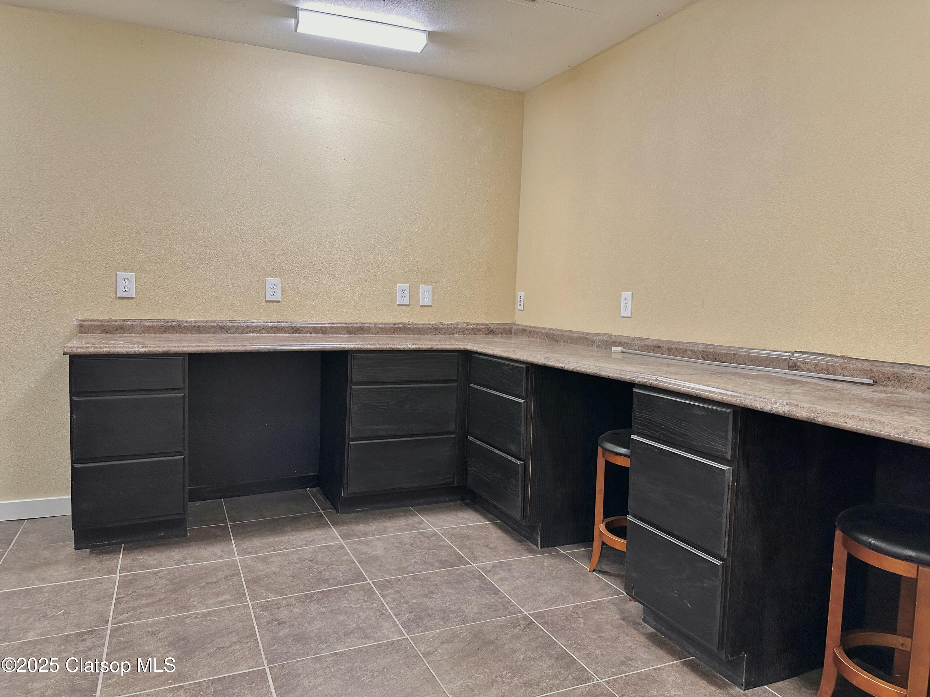 586 S Main Avenue Property Photo 19