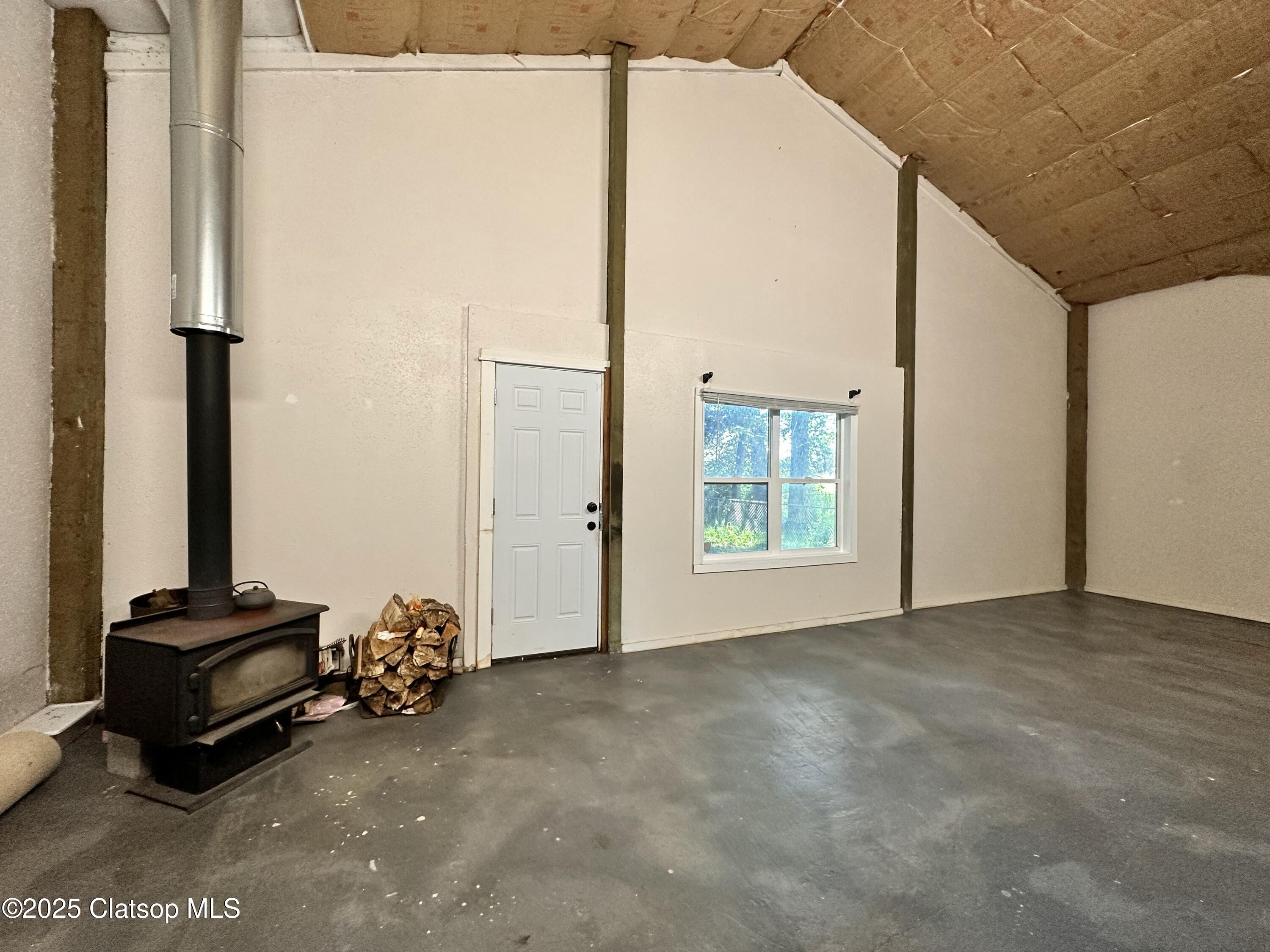 586 S Main Avenue Property Photo 26