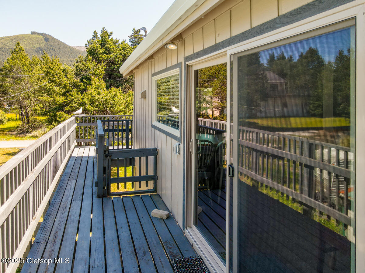 26750 David Avenue Property Photo 36