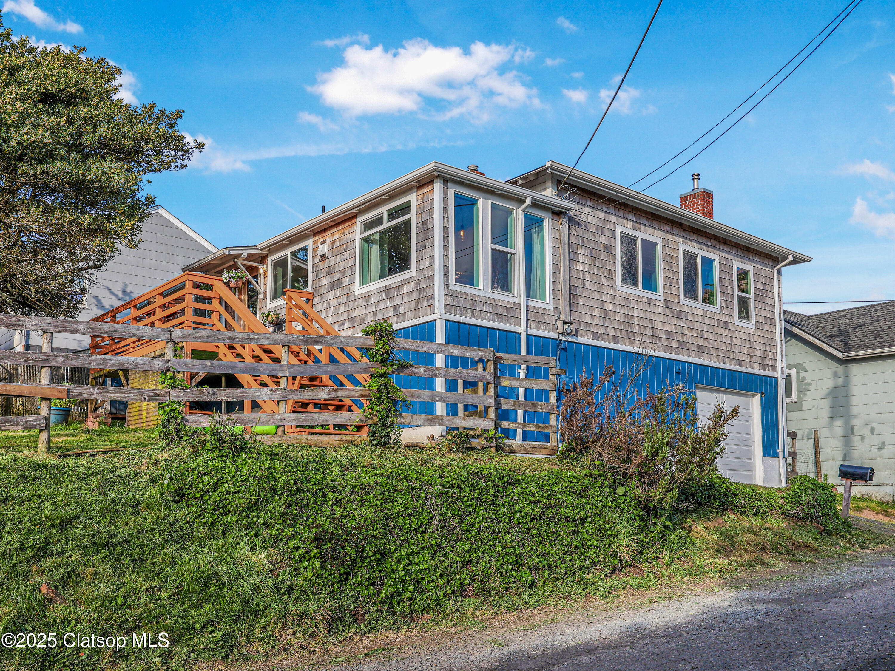 740 Florence Avenue Property Photo 1