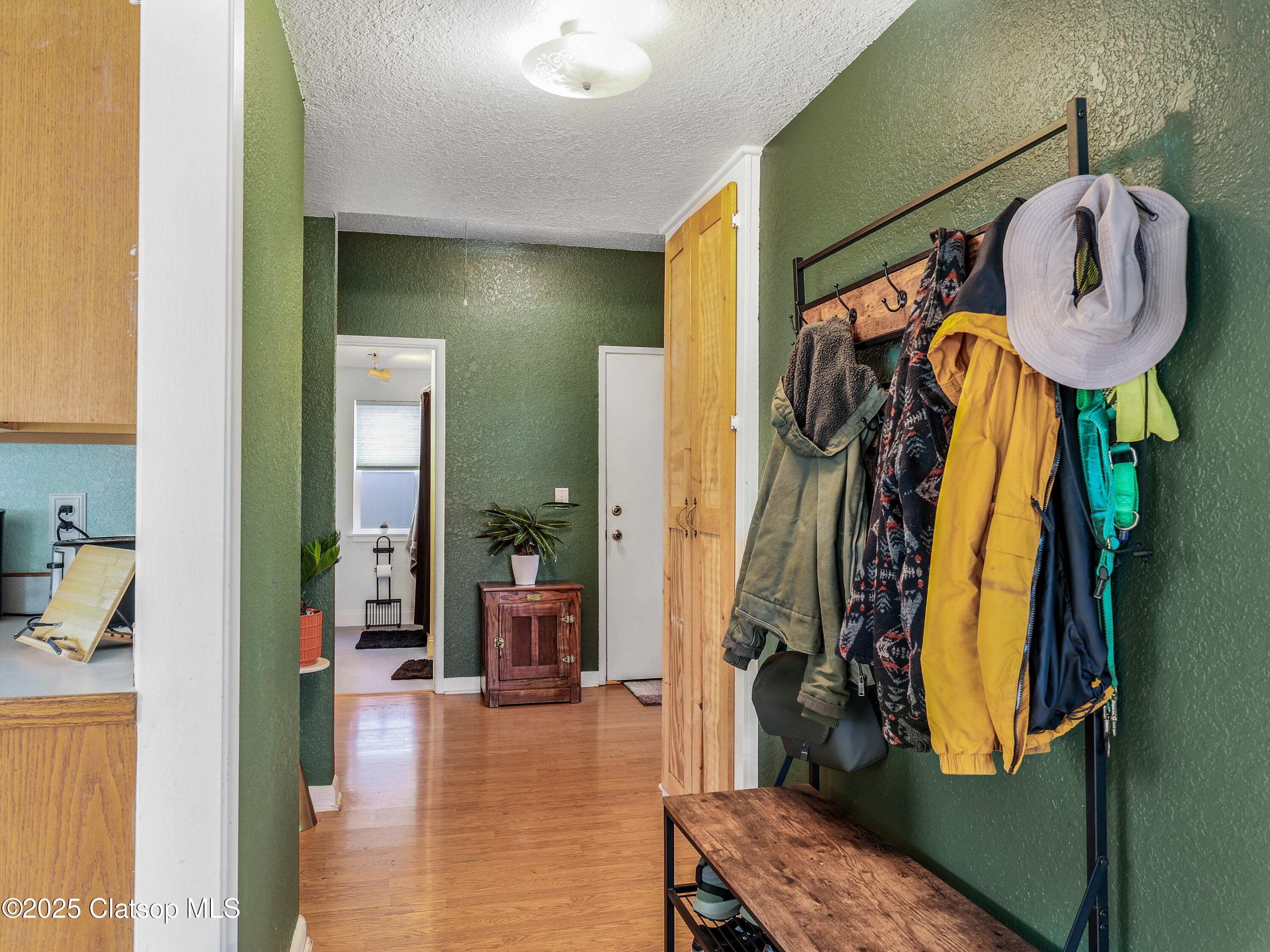 740 Florence Avenue Property Photo 12
