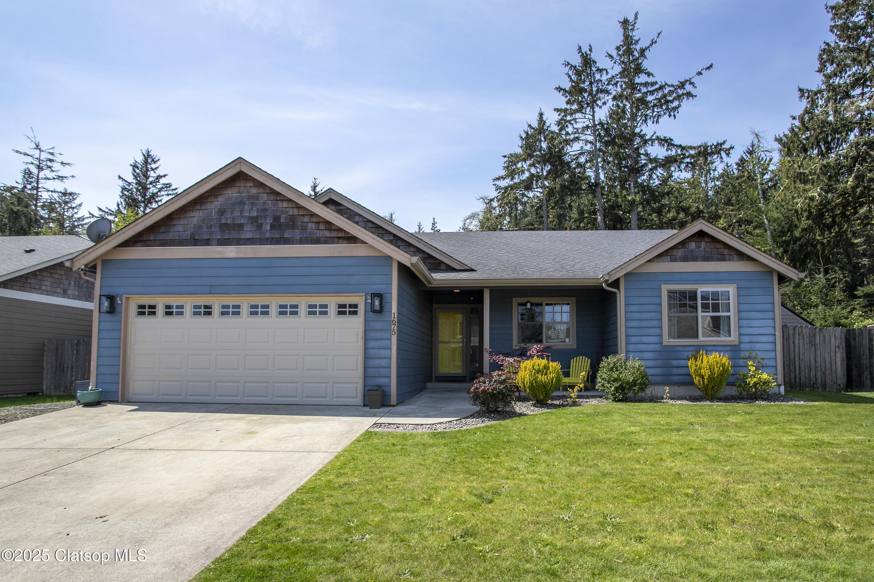1675 Westwind Circle Property Photo 1