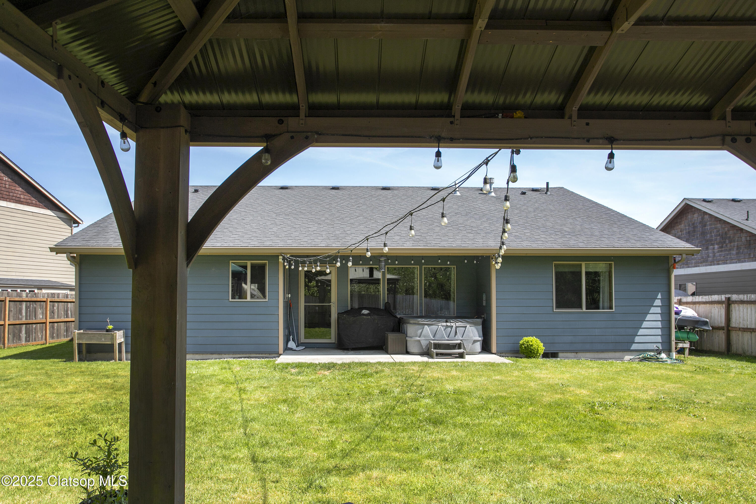 1675 Westwind Circle Property Photo 7