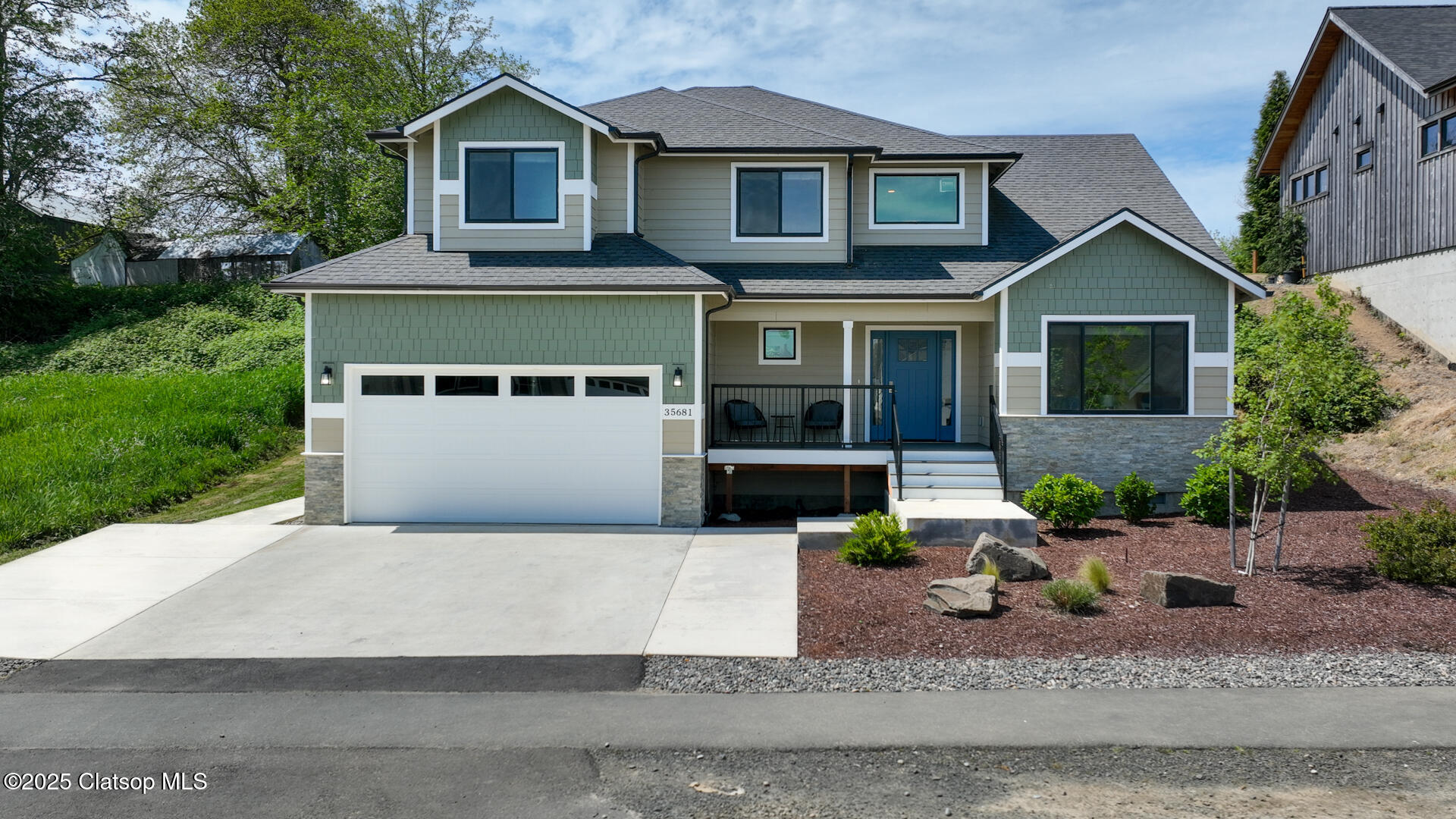 35681 Bella Ridge Loop Property Photo 1
