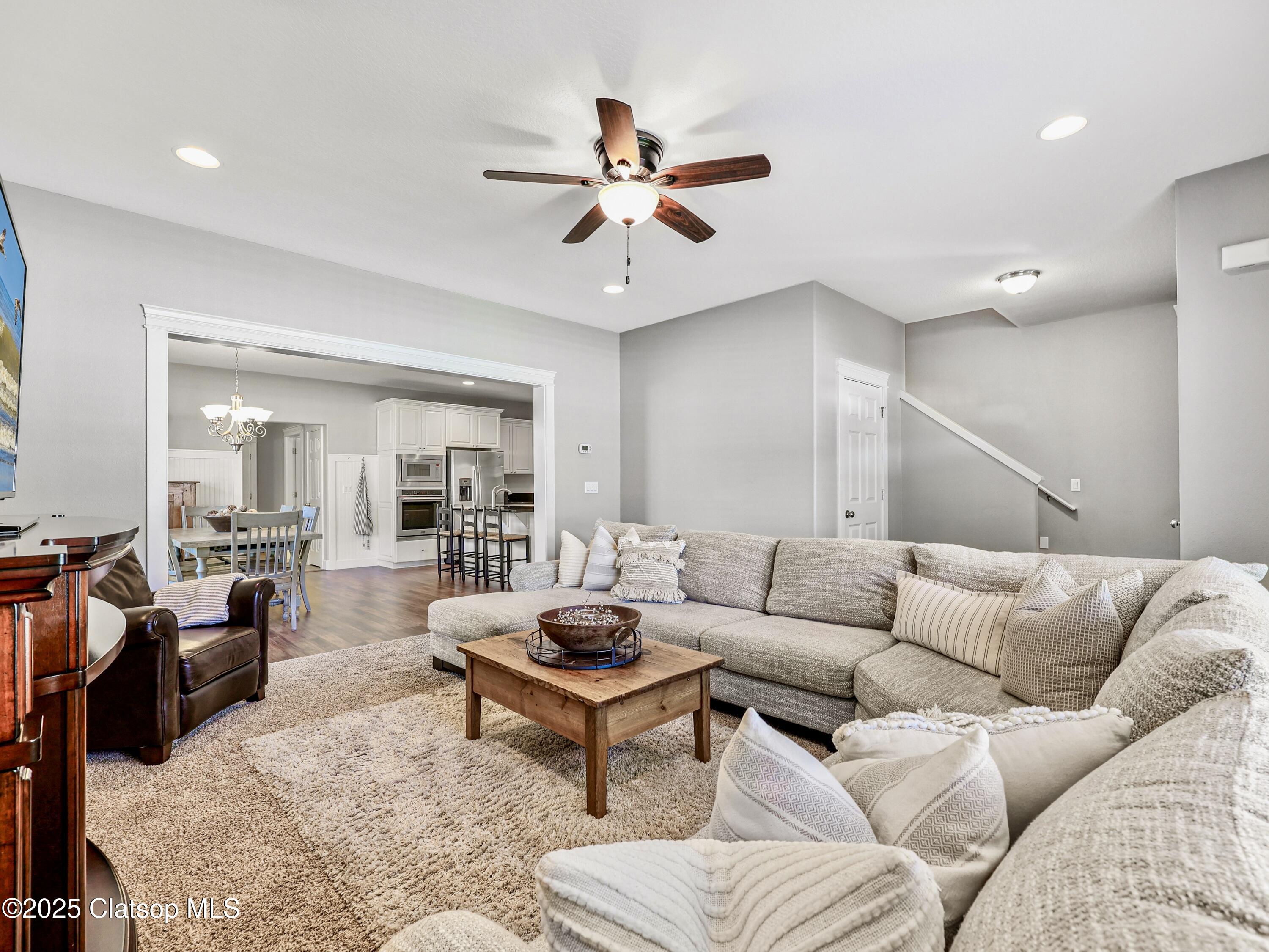 455 Highland Drive Property Photo 10