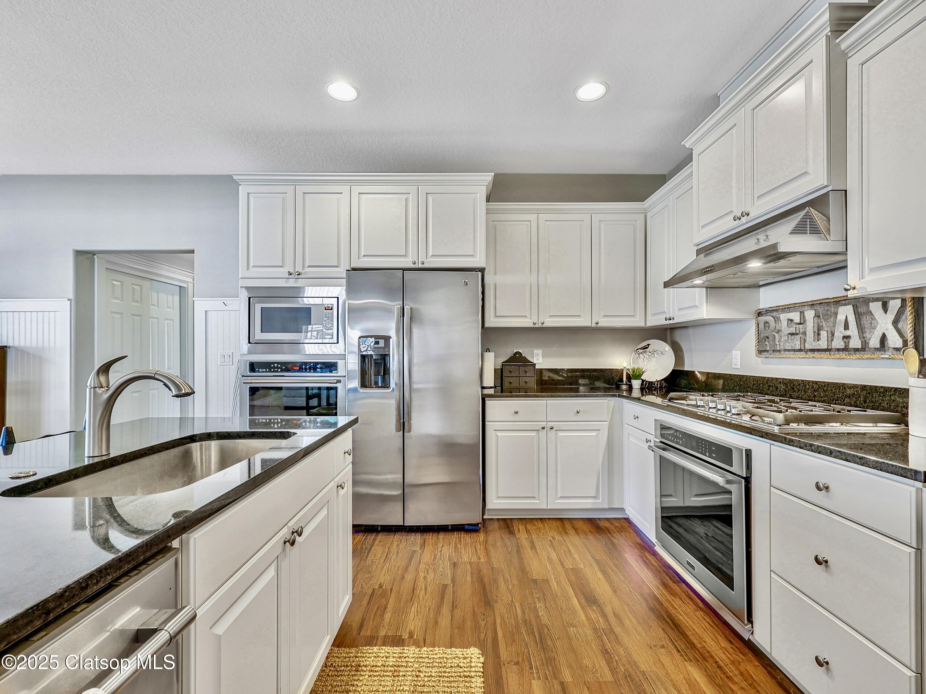 455 Highland Drive Property Photo 12