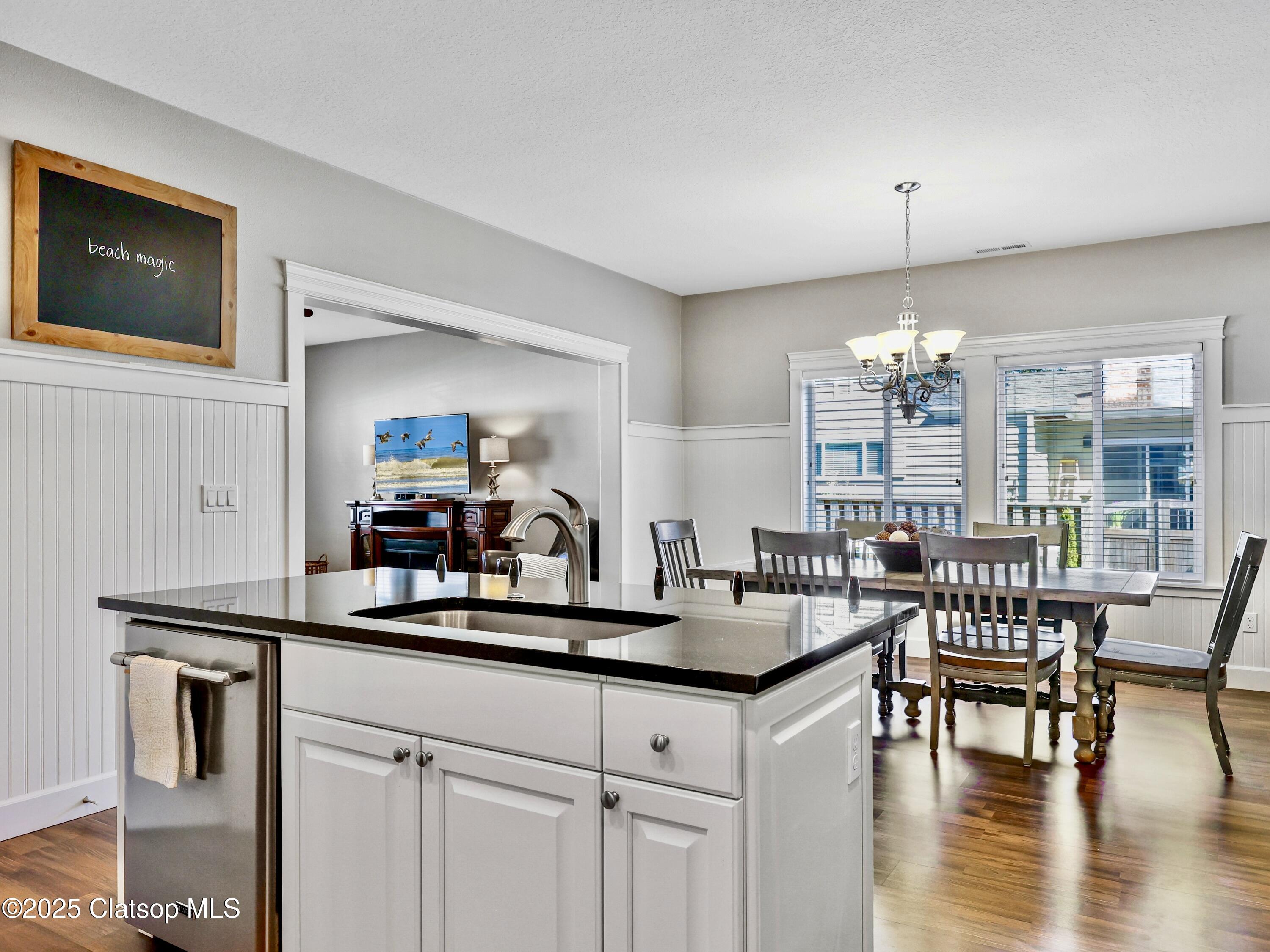 455 Highland Drive Property Photo 18