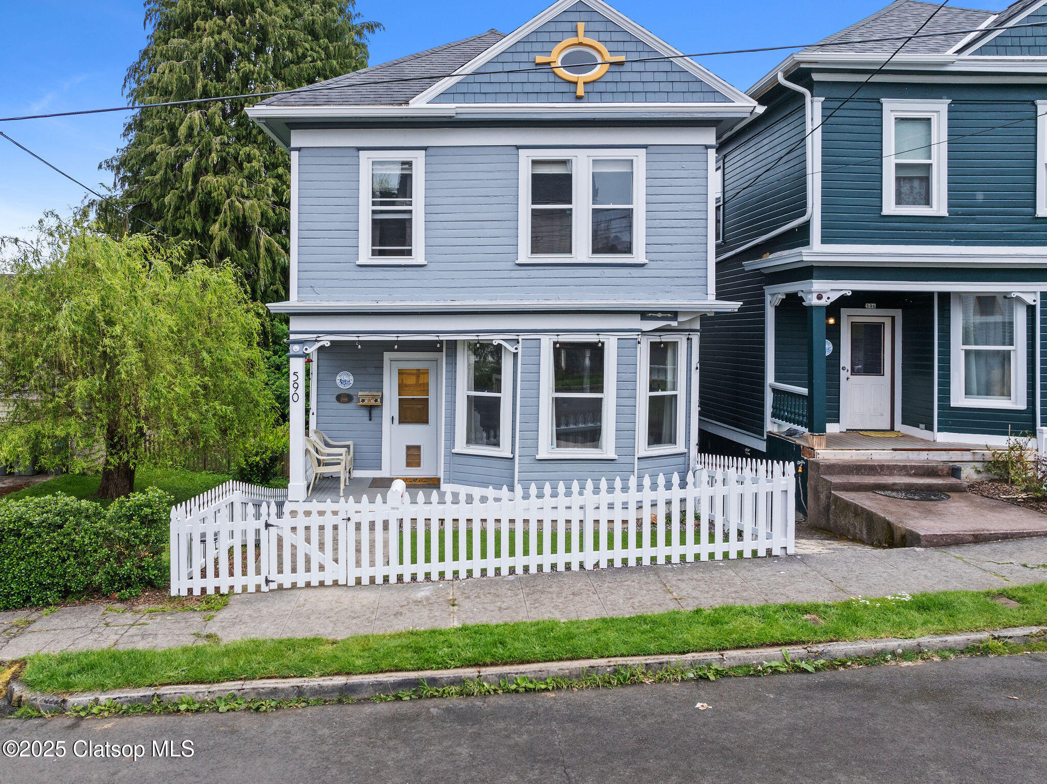 590 17th Street Property Photo 1