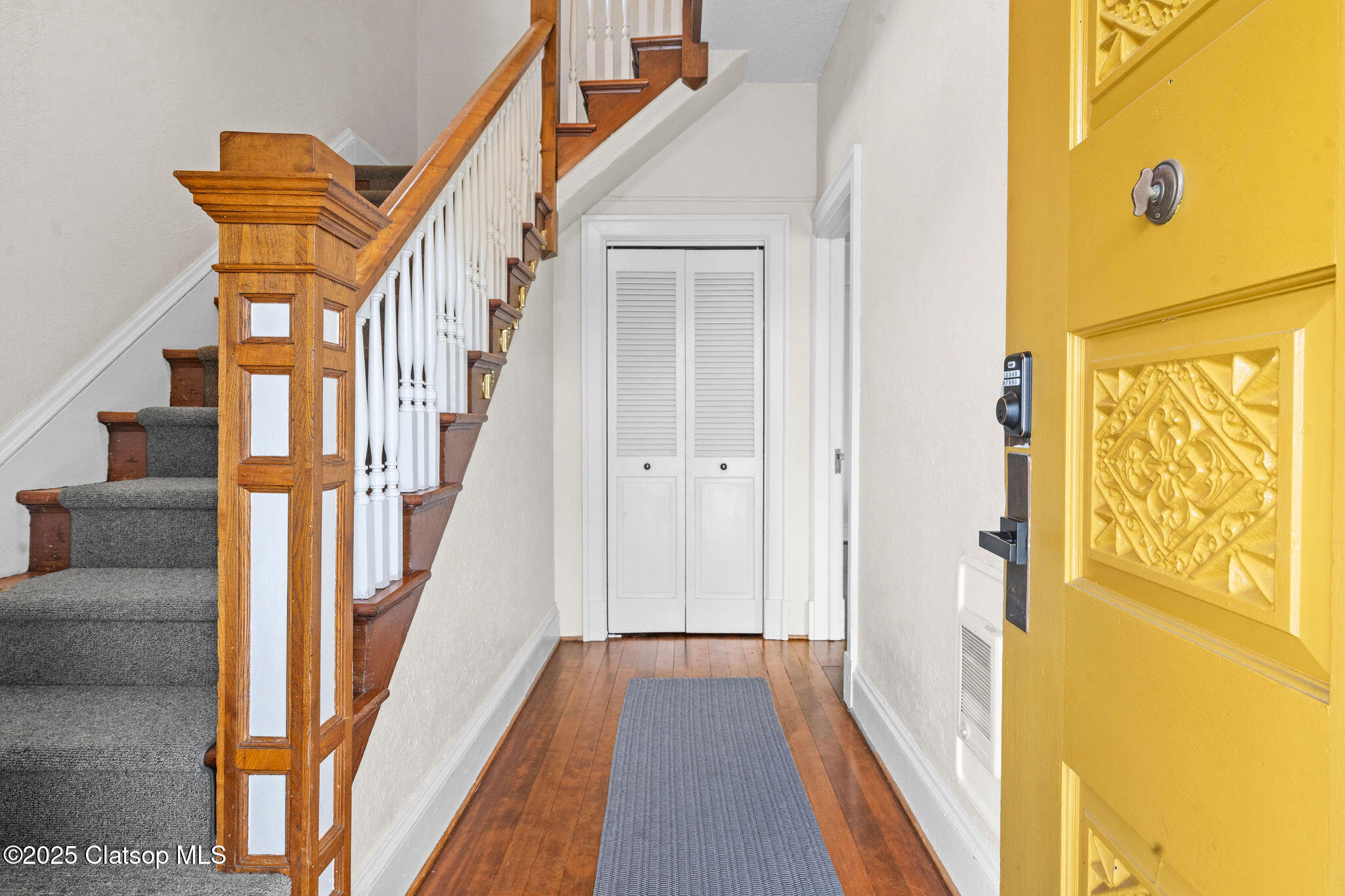 590 17th Street Property Photo 4