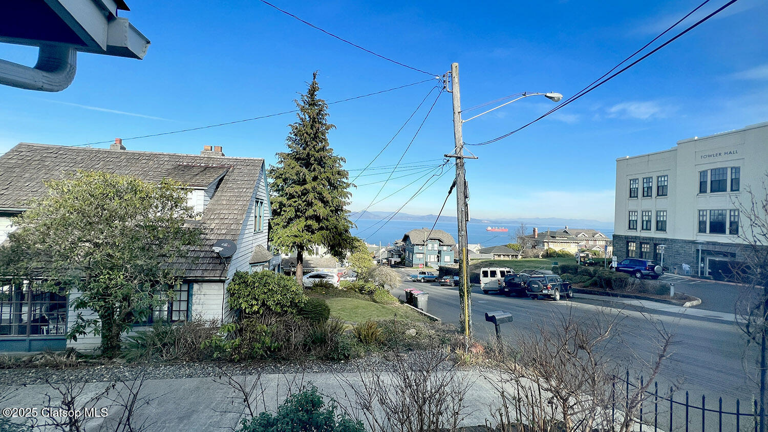 1125 16th Street Property Photo 2