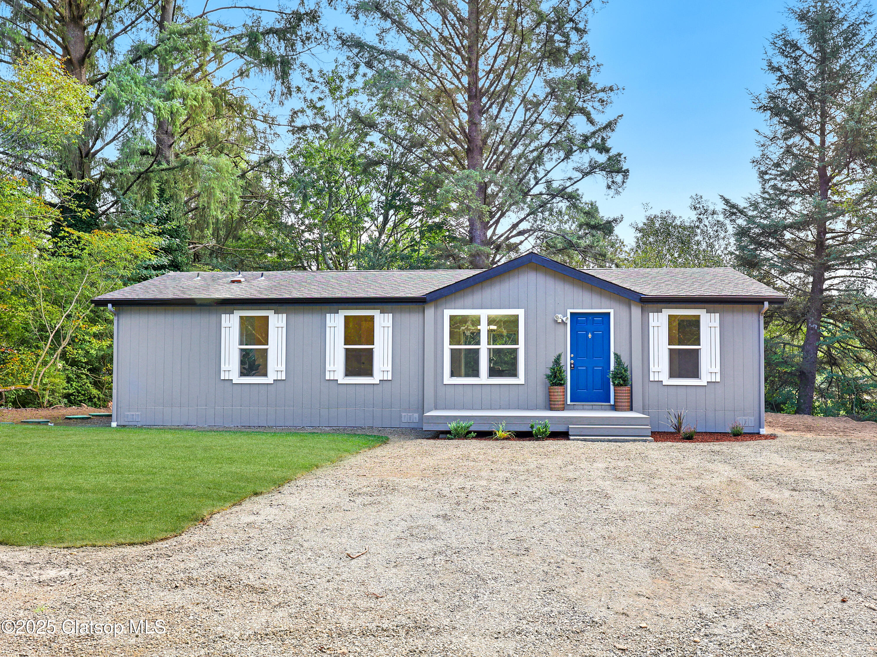 35134 Labrador Lane Property Photo 1