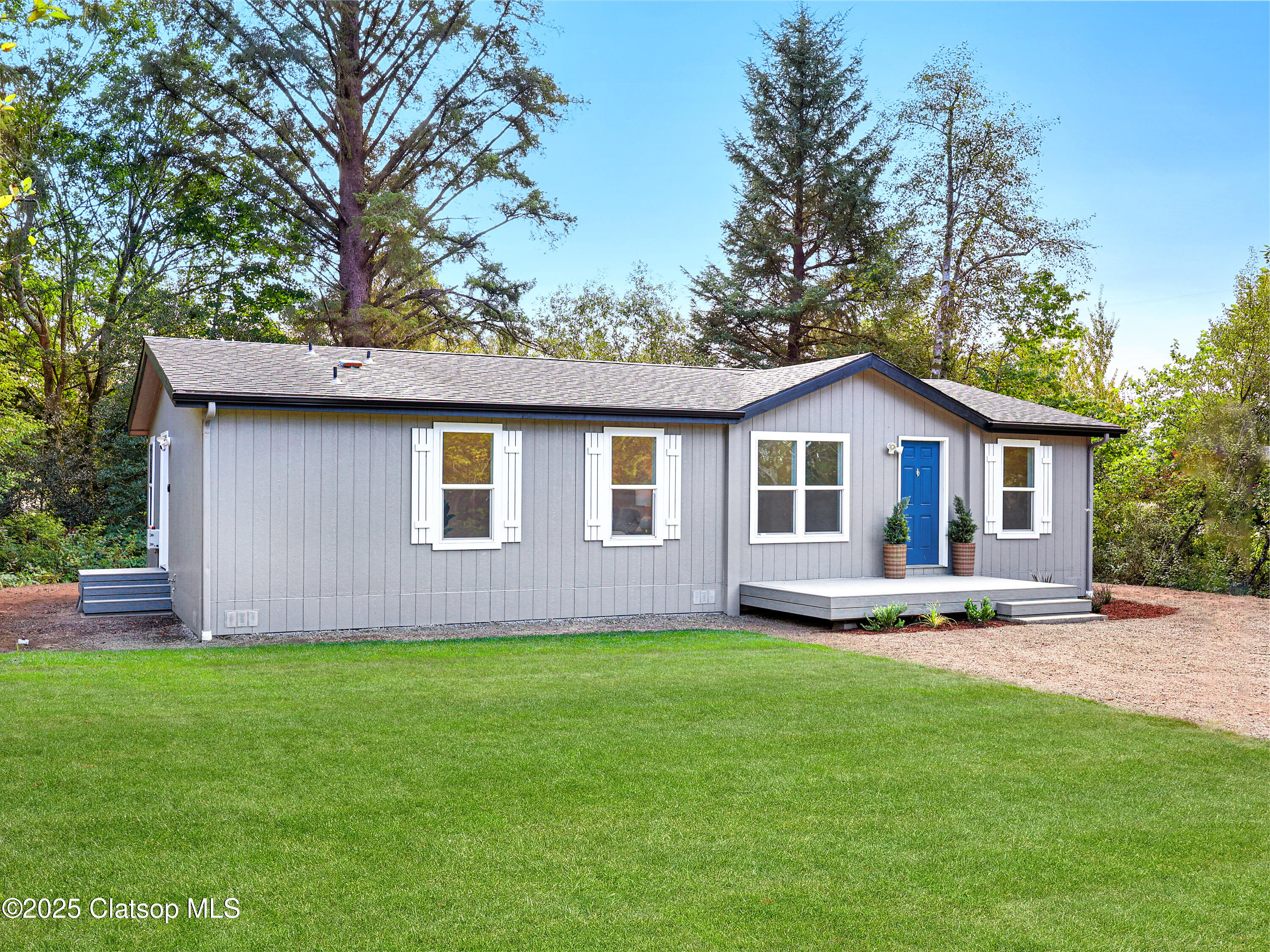 35134 Labrador Lane Property Photo 2