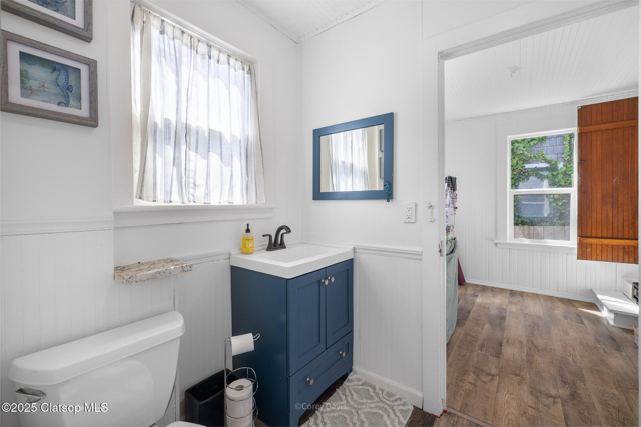 553 N Miller Street Property Photo 18