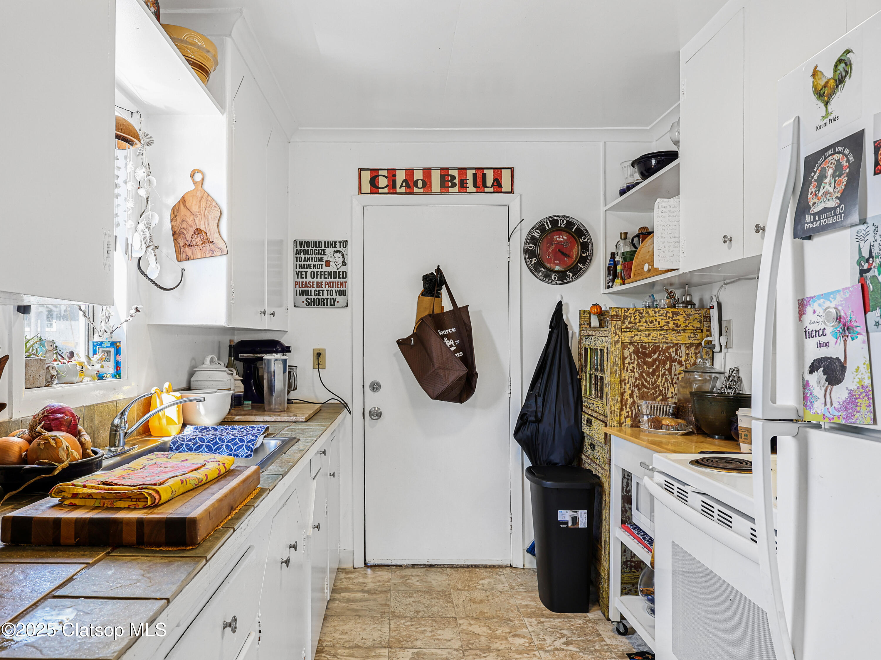 1560 S Downing Street Property Photo 3