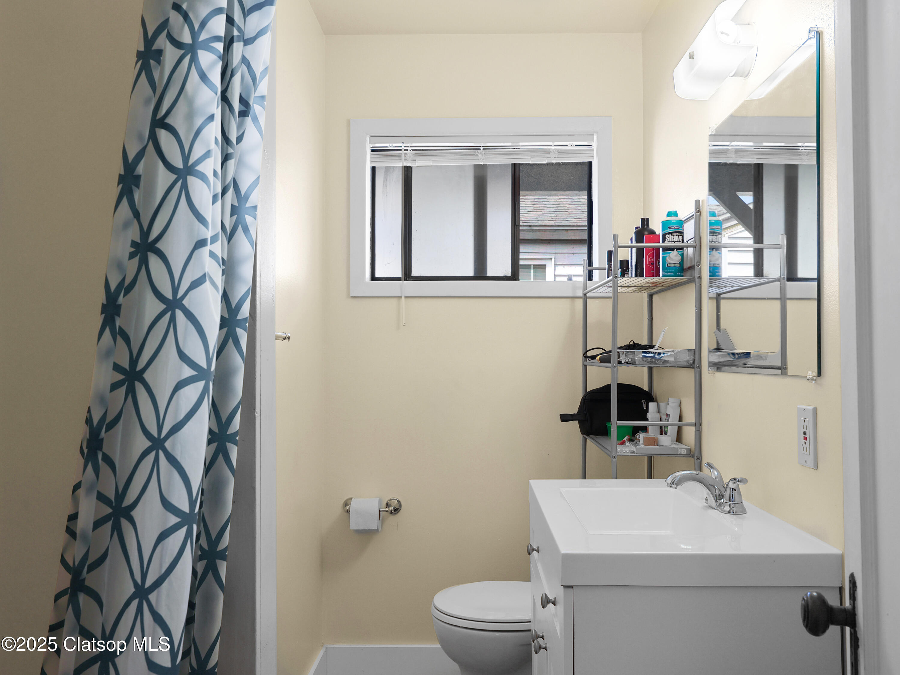 1560 S Downing Street Property Photo 20