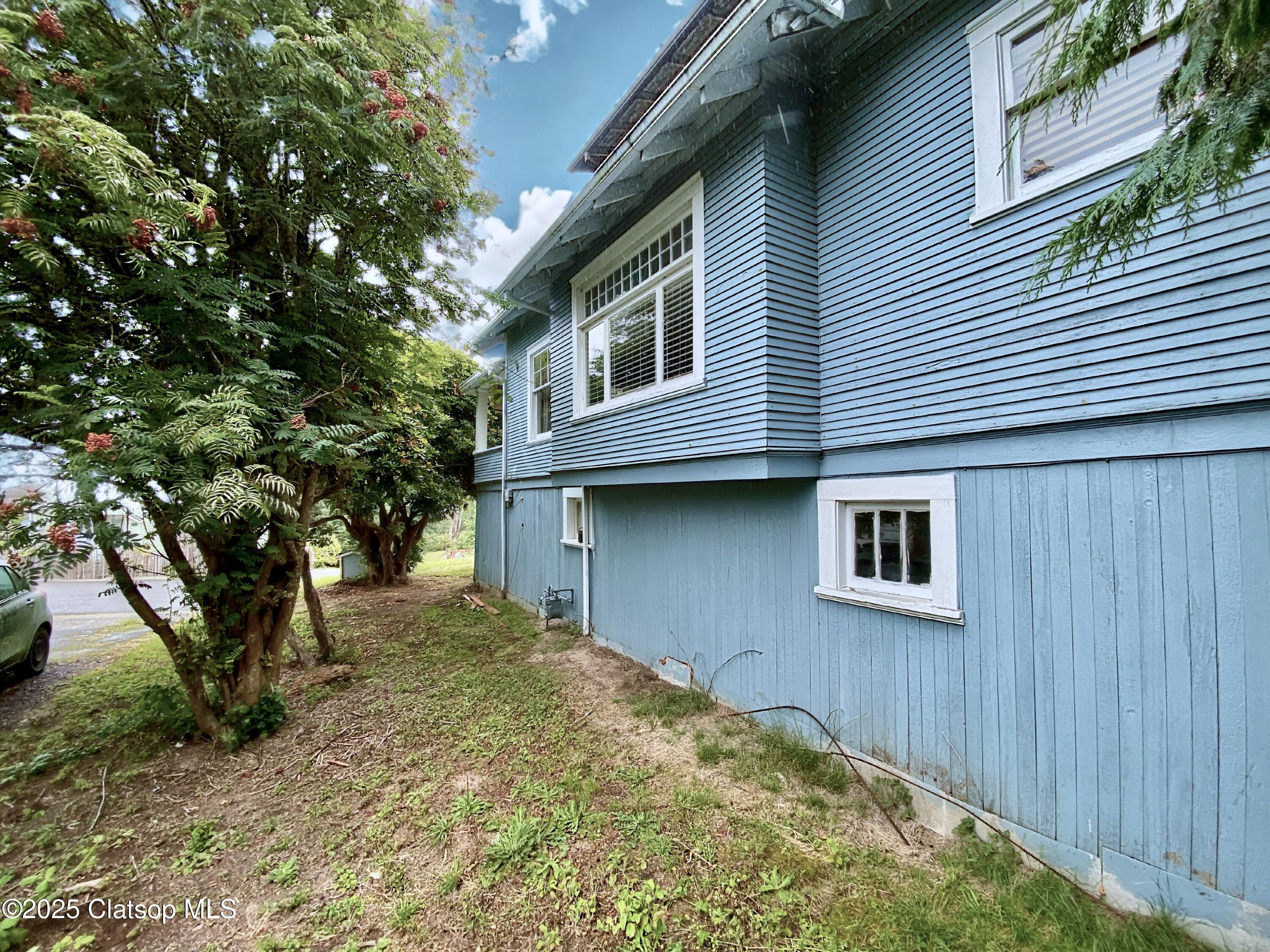 4543 Cedar Street Property Photo 6