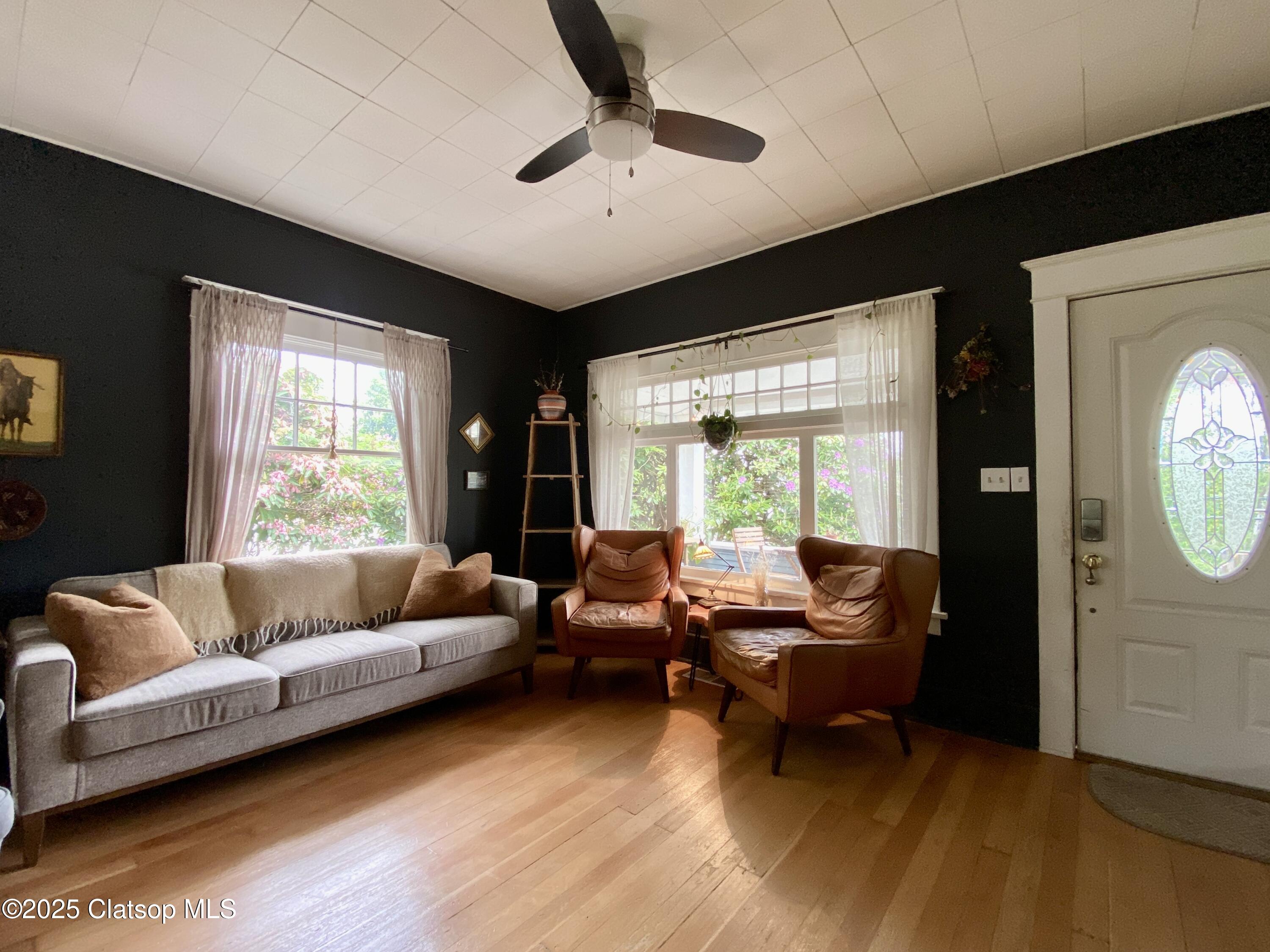 4543 Cedar Street Property Photo 12