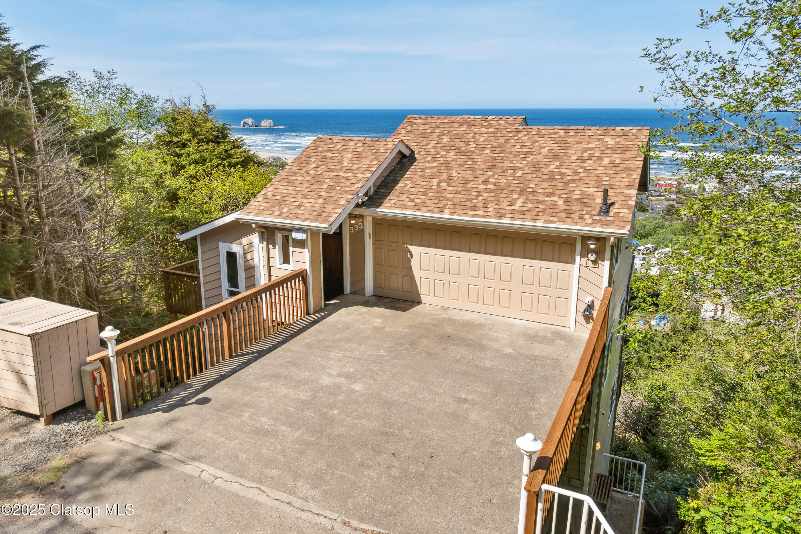 333 Pacific View Drive Property Photo 1