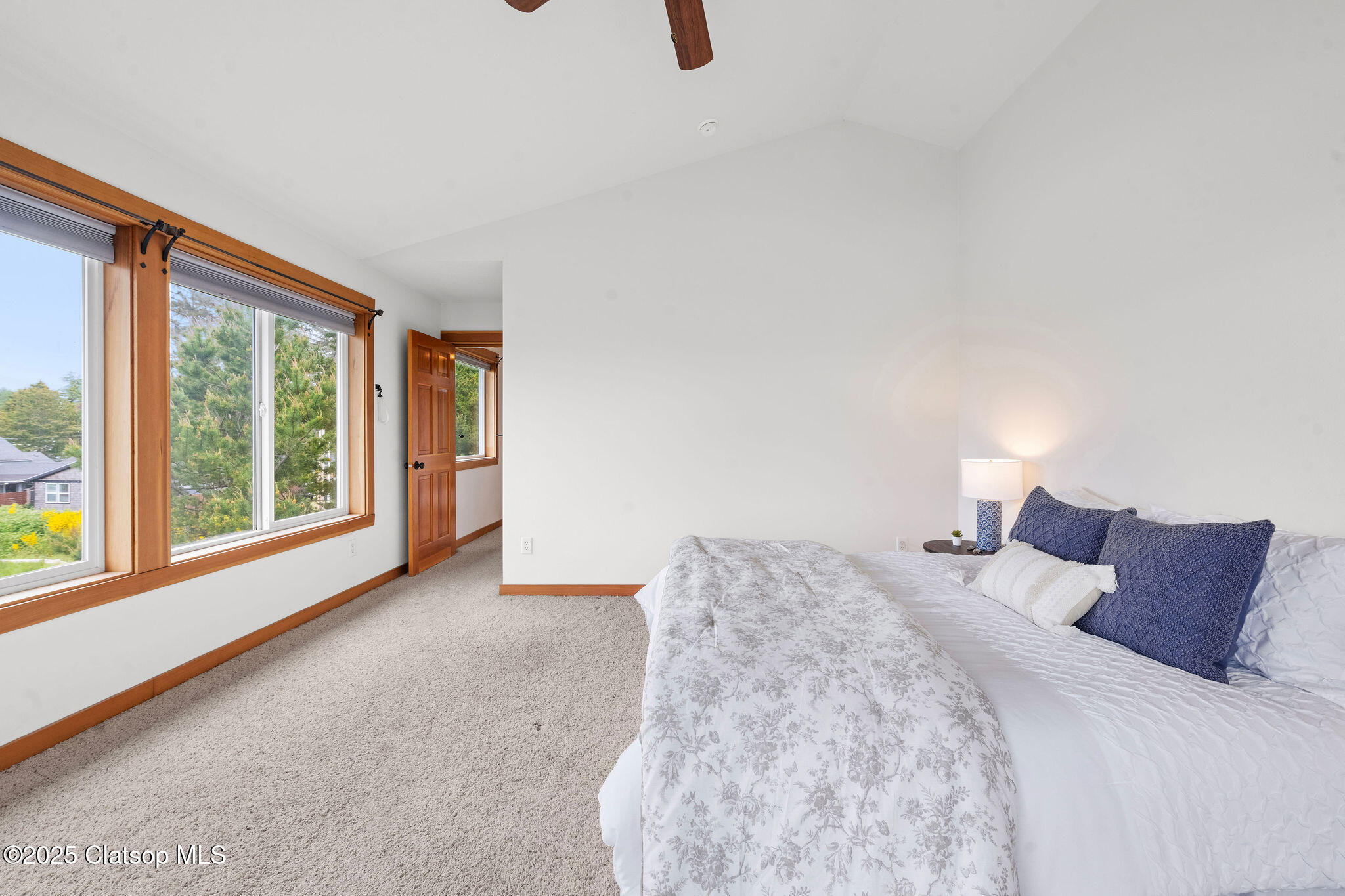1280 Queen Street Property Photo 15